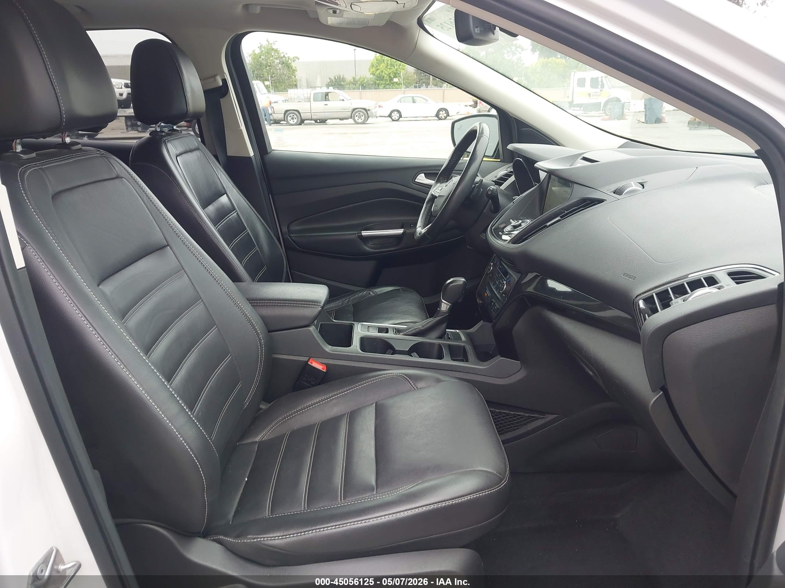 FORD ESCAPE image 5