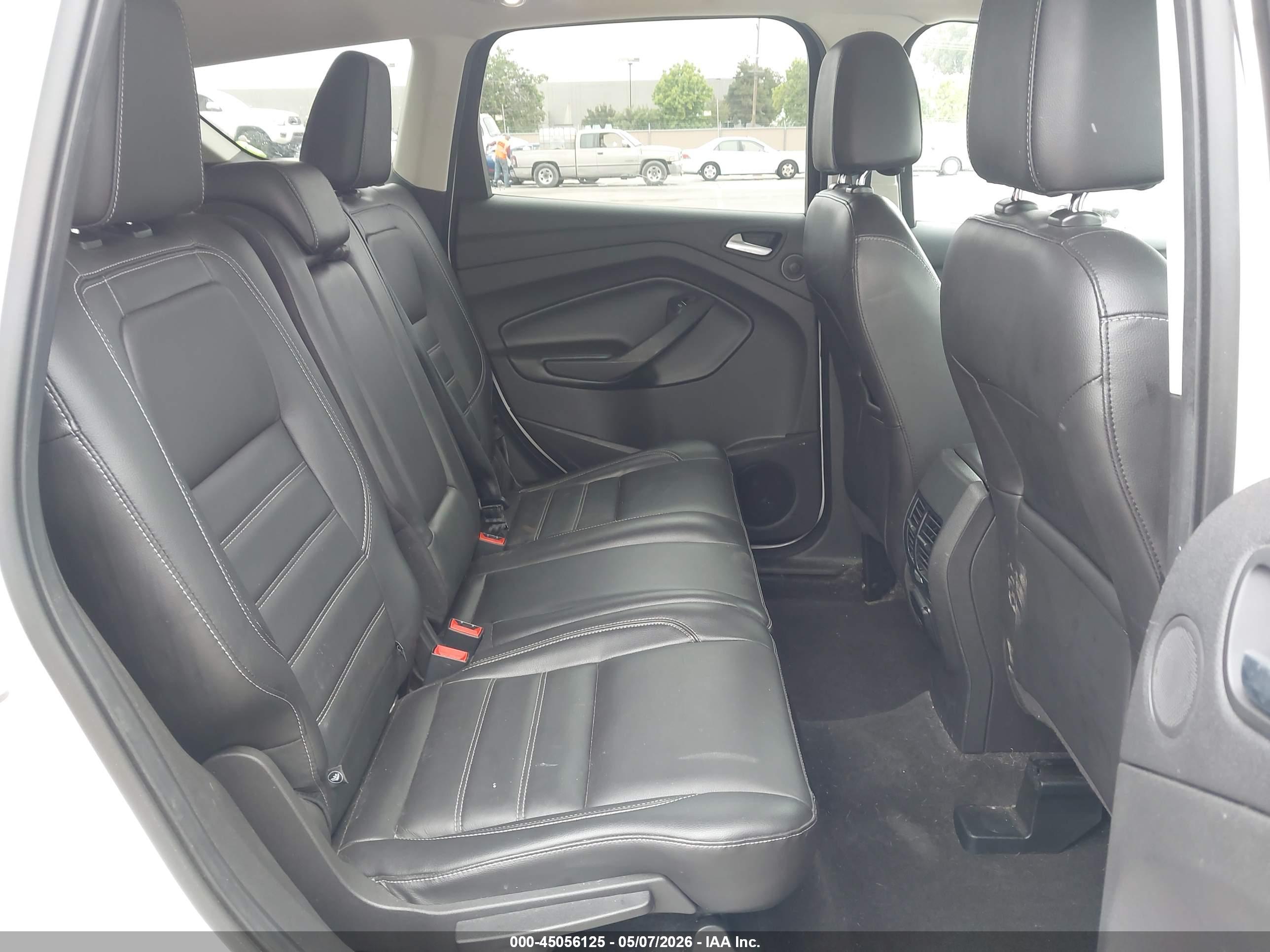 FORD ESCAPE image 8