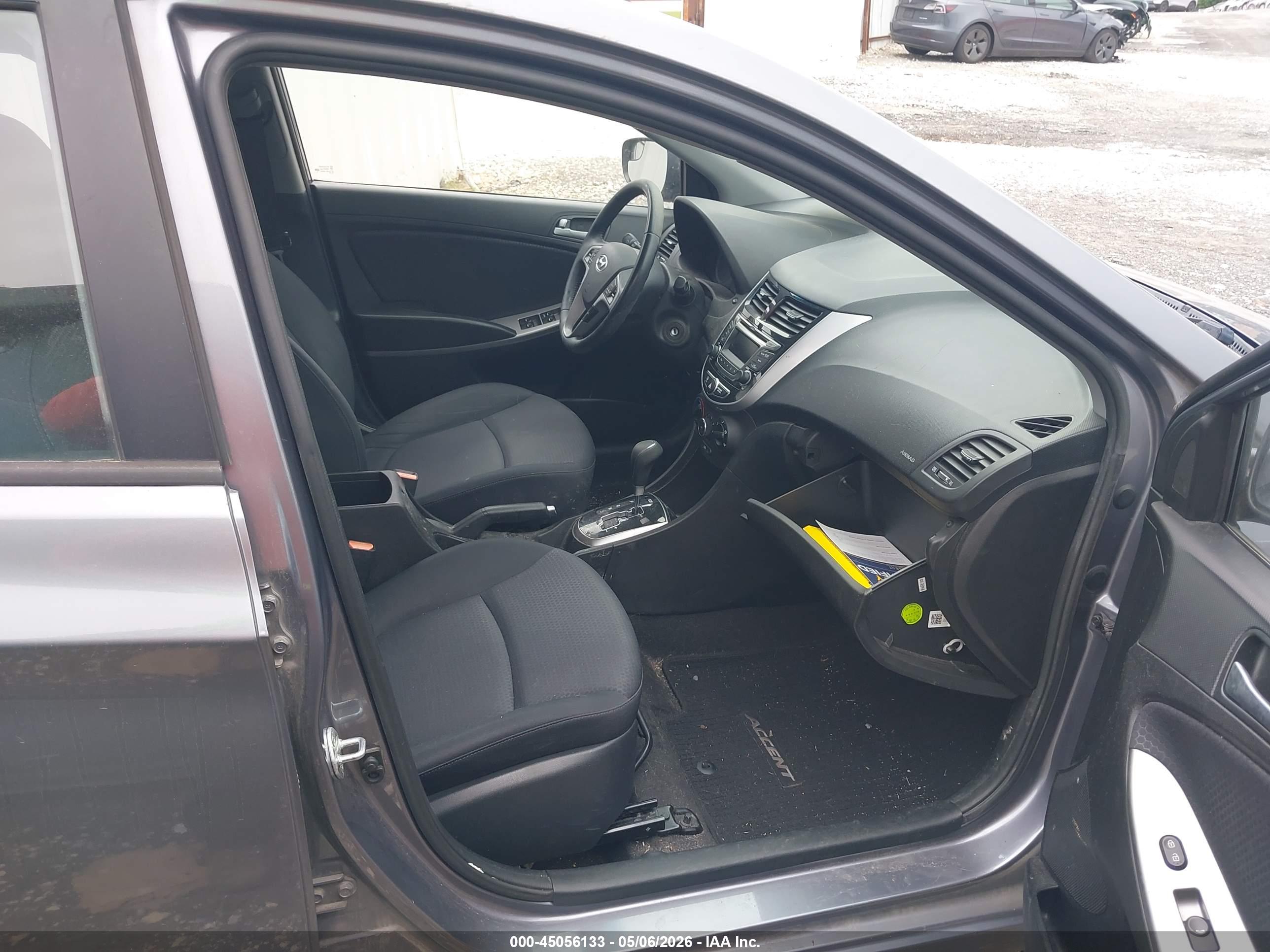 HYUNDAI ACCENT image 5