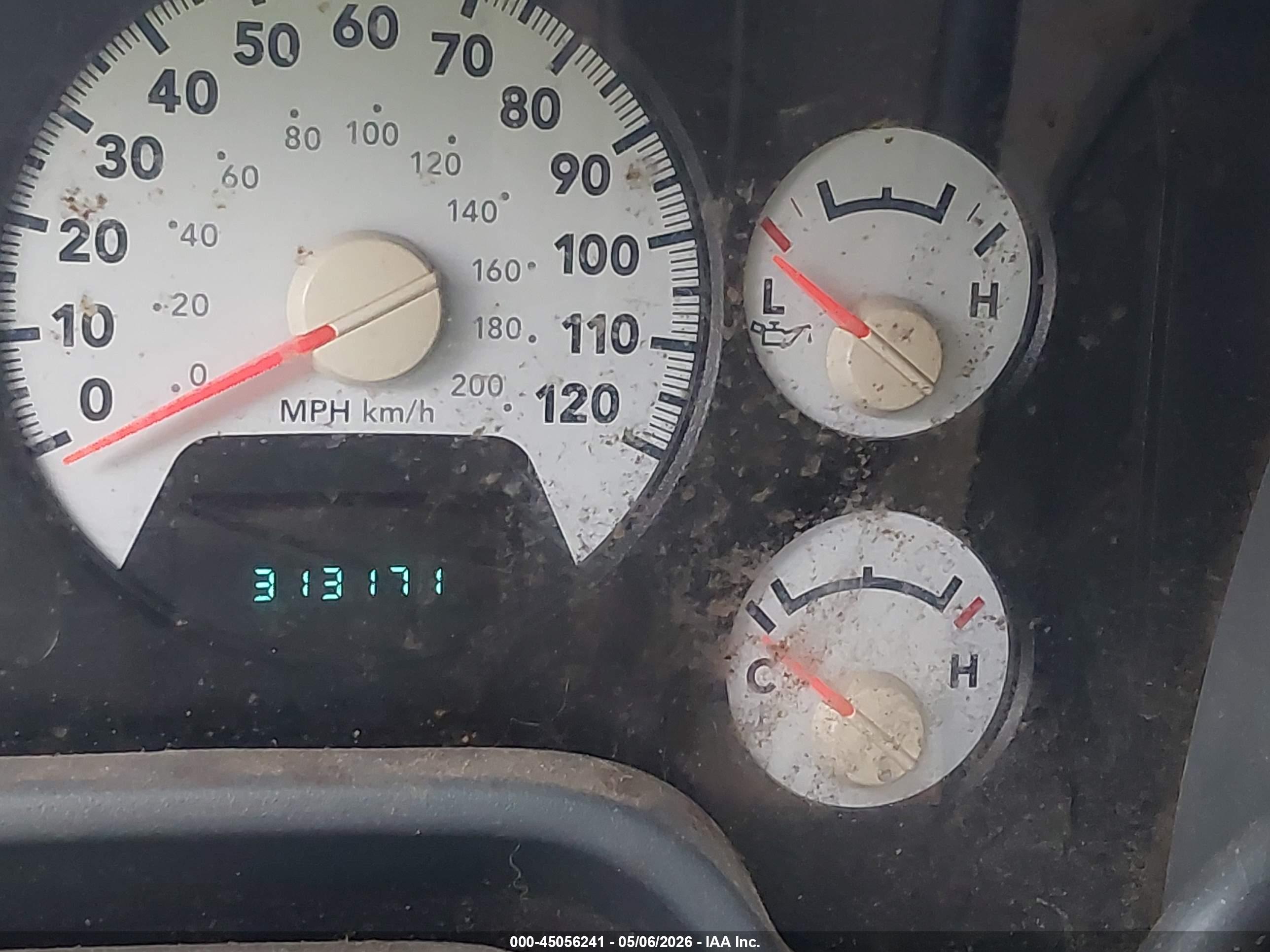 DODGE RAM image 7
