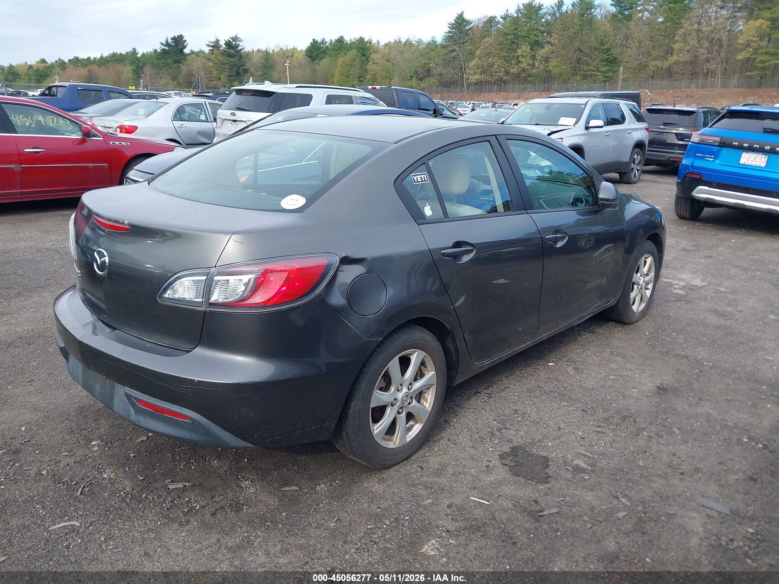 MAZDA MAZDA3 image 4