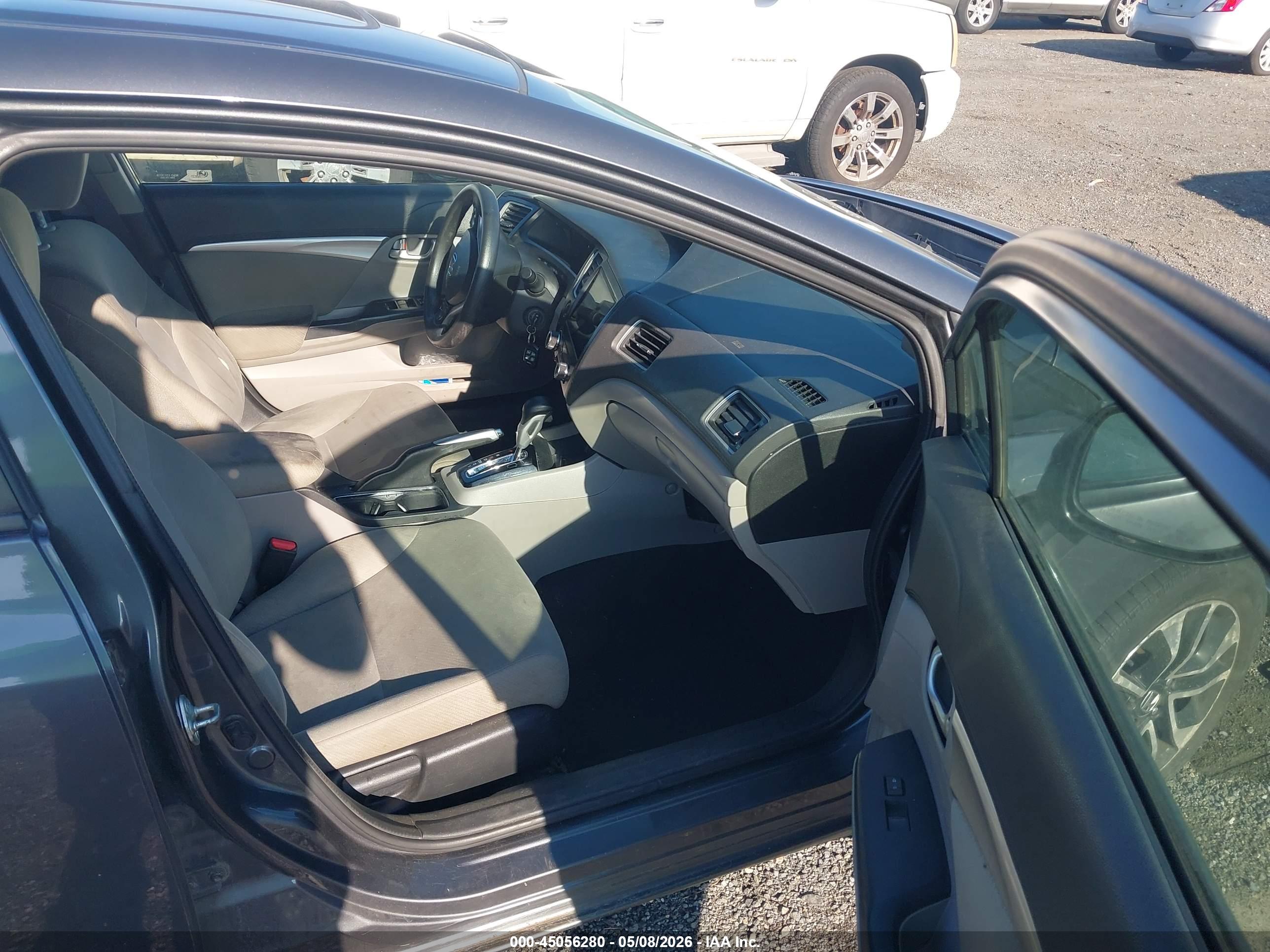 HONDA CIVIC image 5