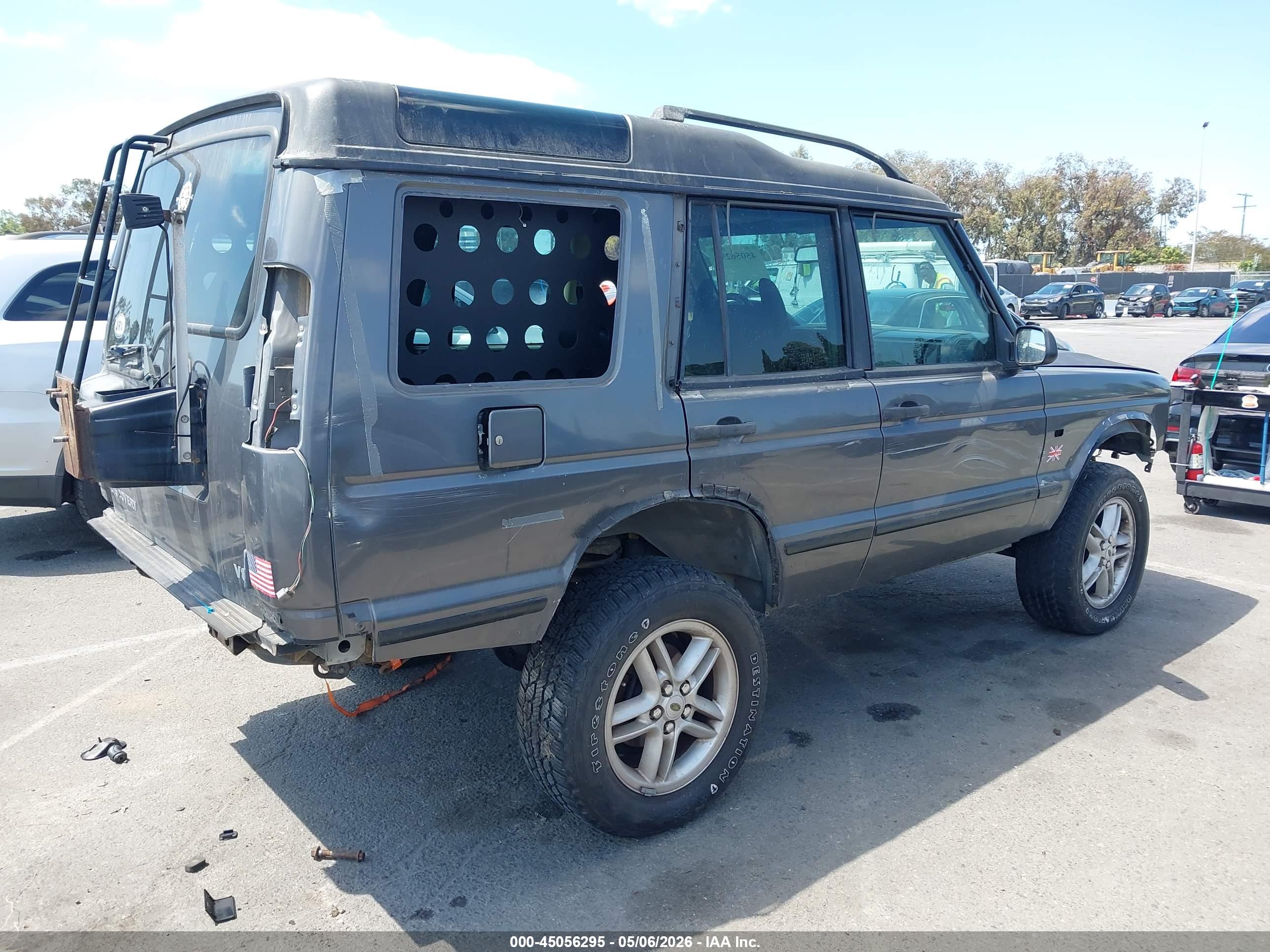 LAND ROVER image 4