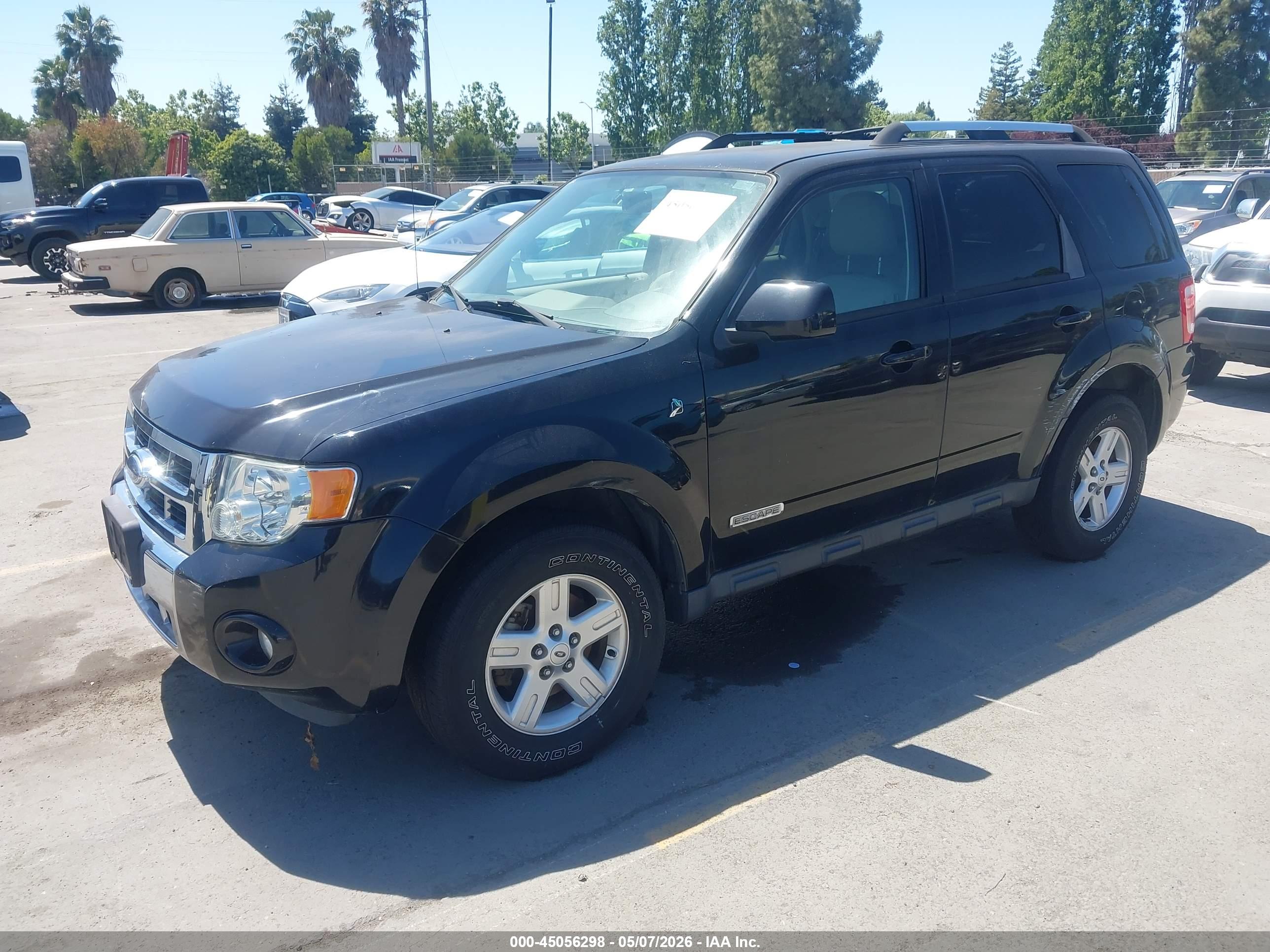 FORD ESCAPE image 2