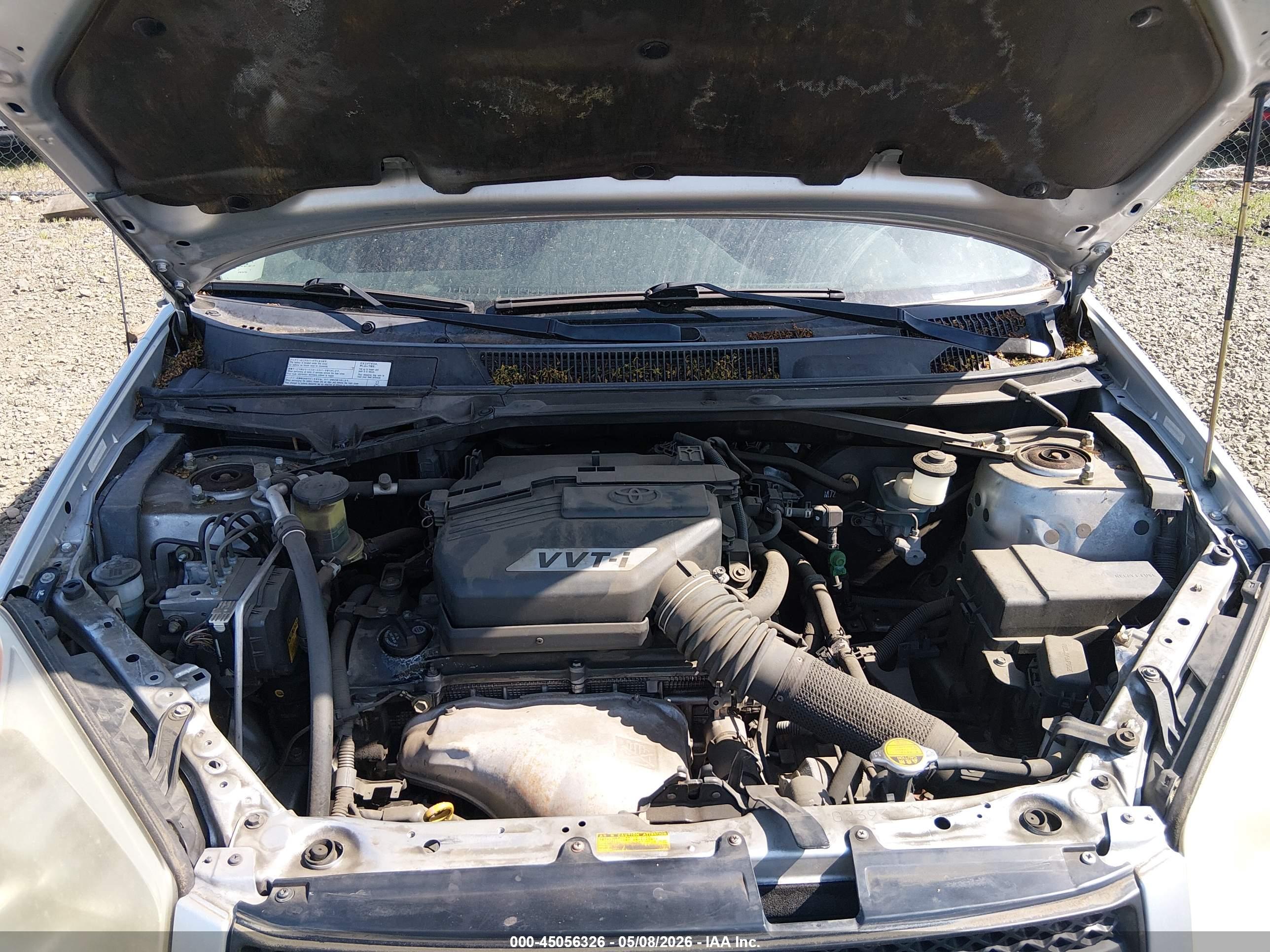 TOYOTA RAV4 image 10