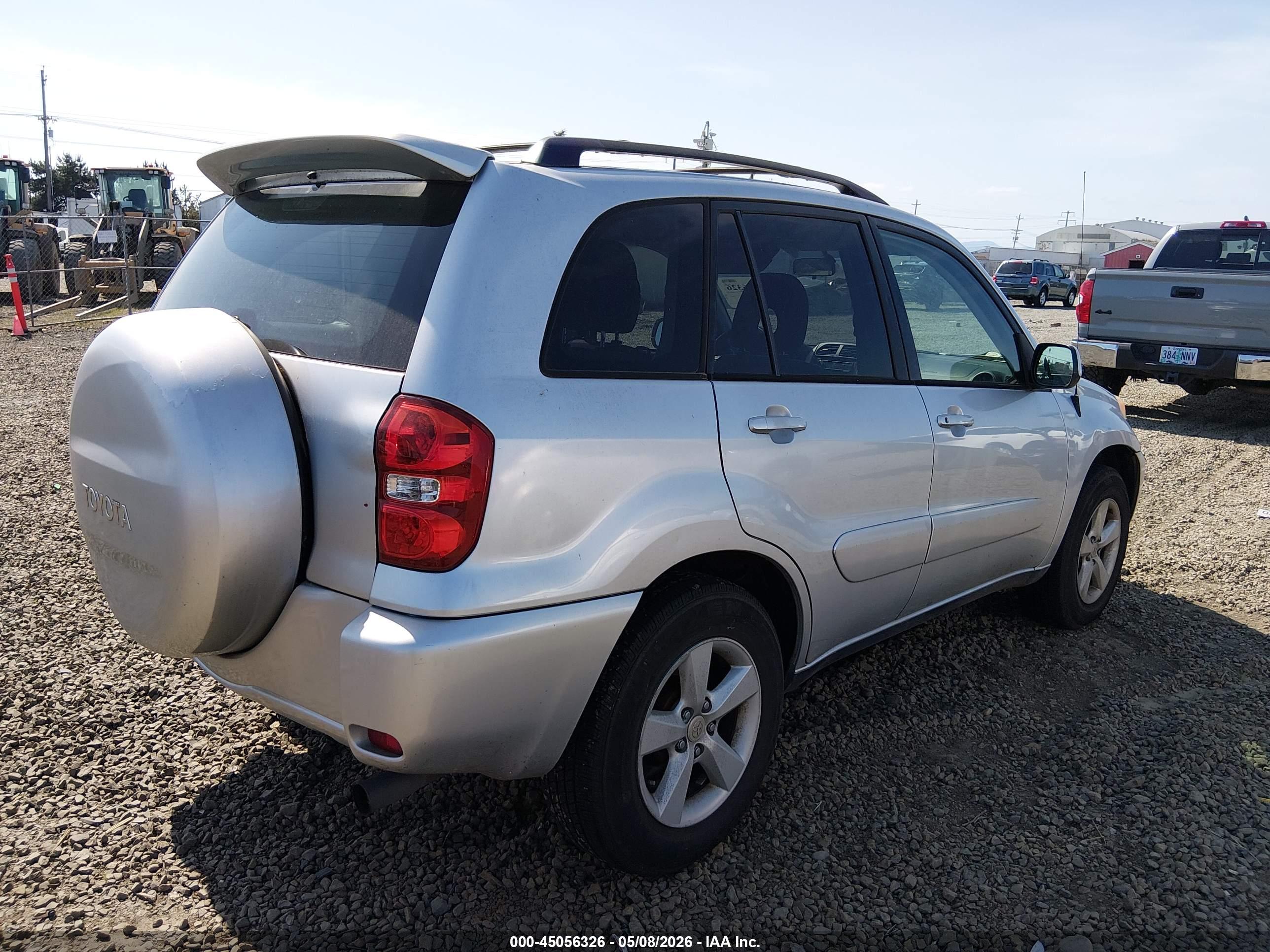 TOYOTA RAV4 image 4