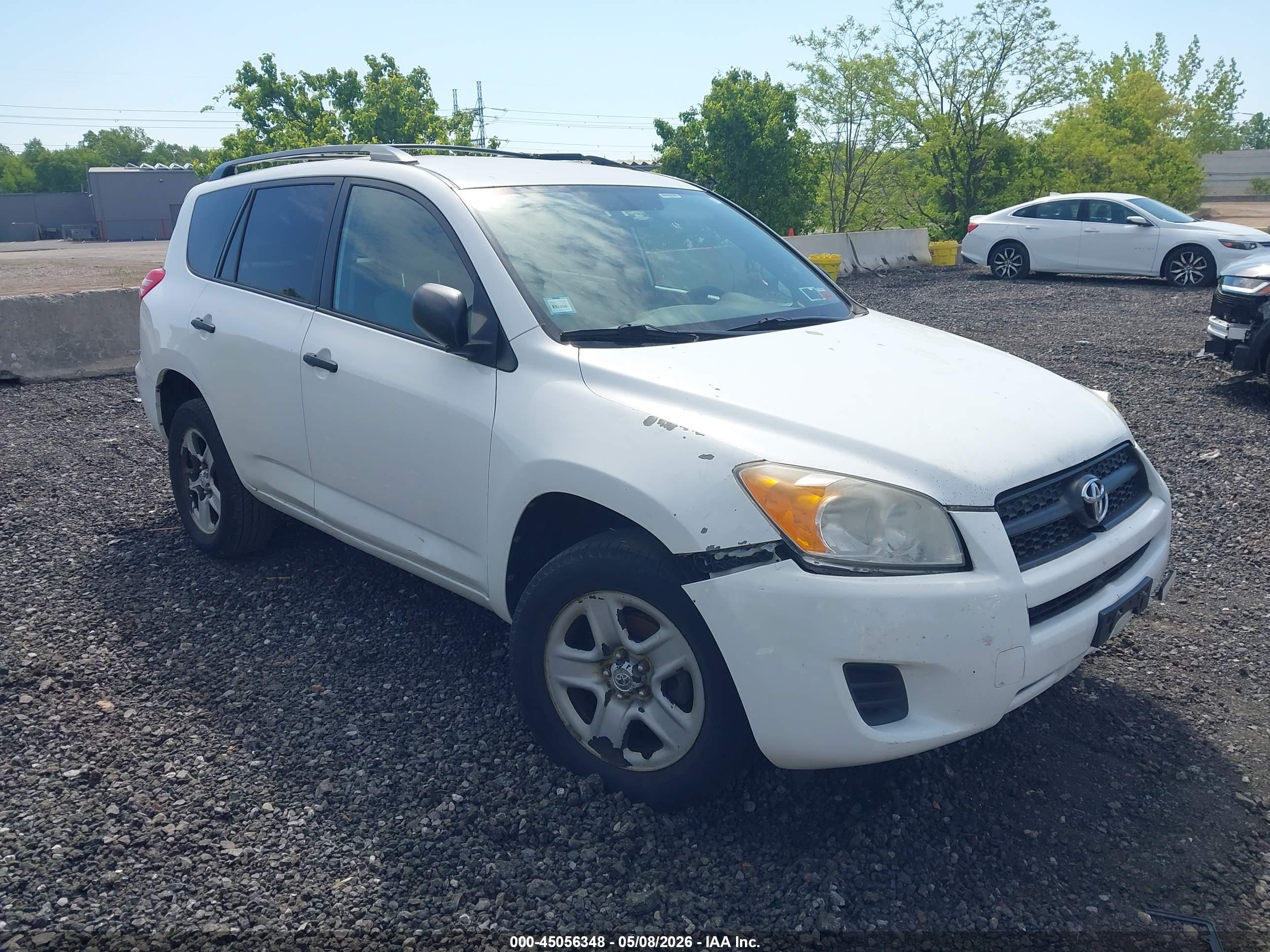 TOYOTA RAV4 image 6