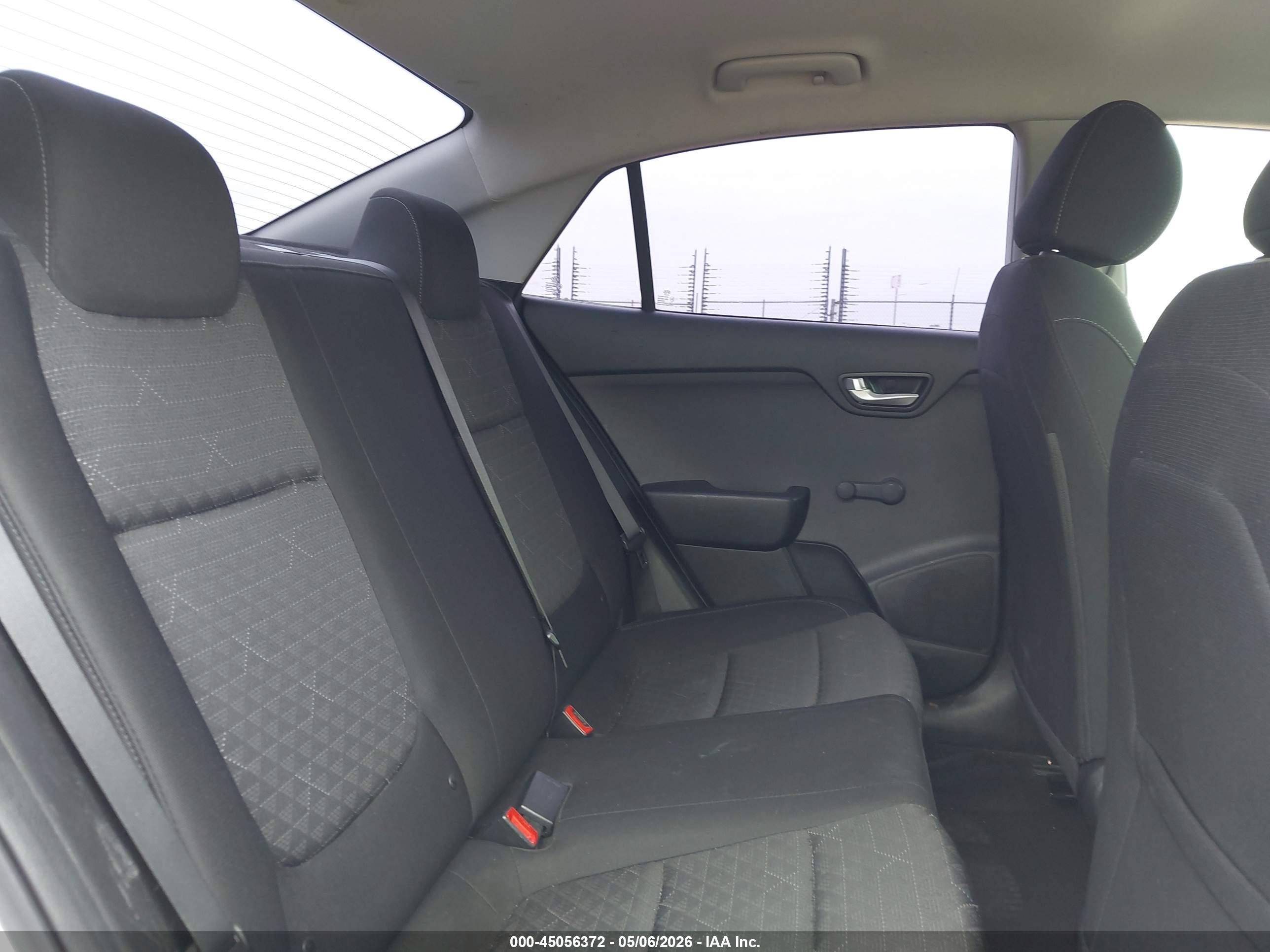 KIA RIO image 8