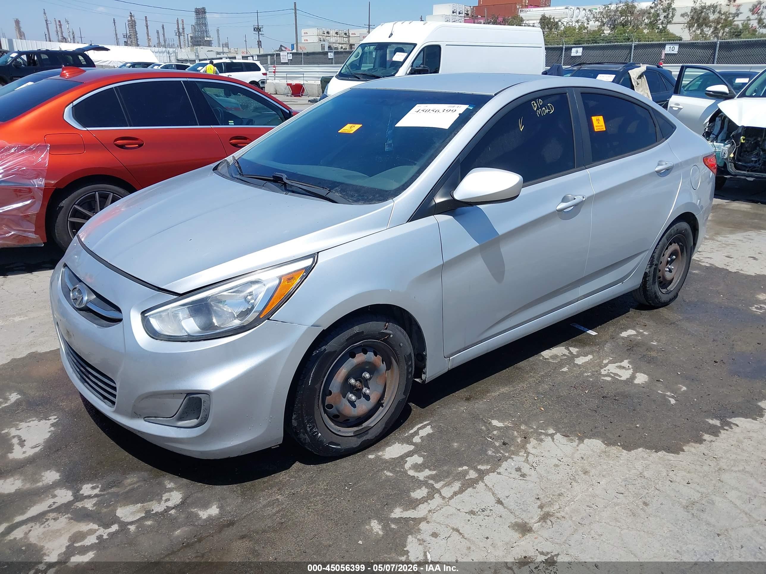 HYUNDAI ACCENT image 2