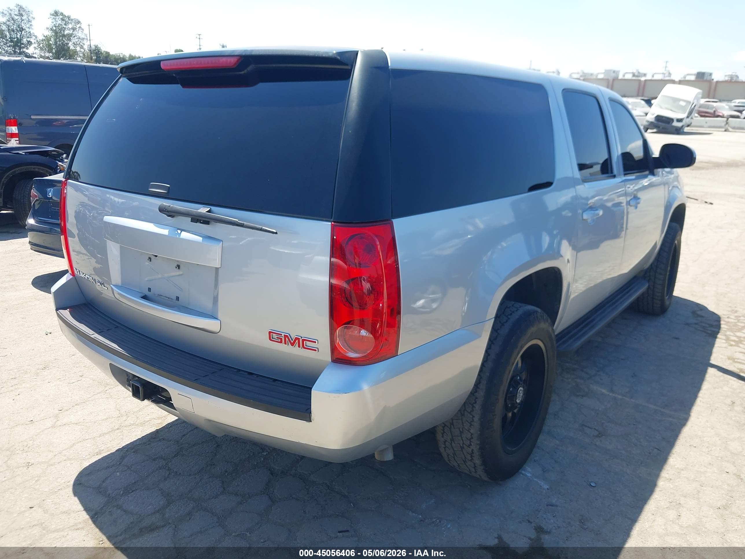 GMC YUKON image 4