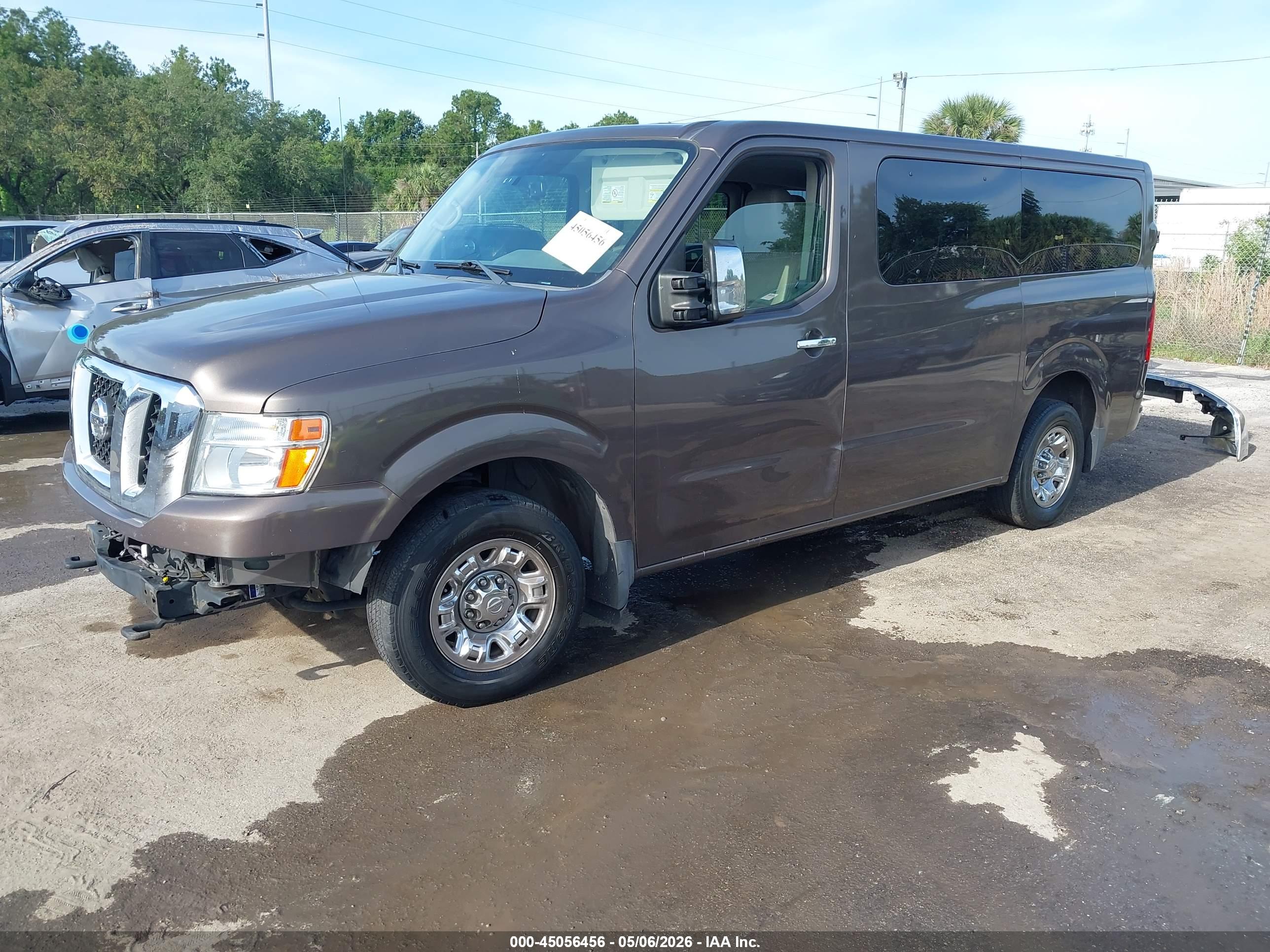 NISSAN NV image 2
