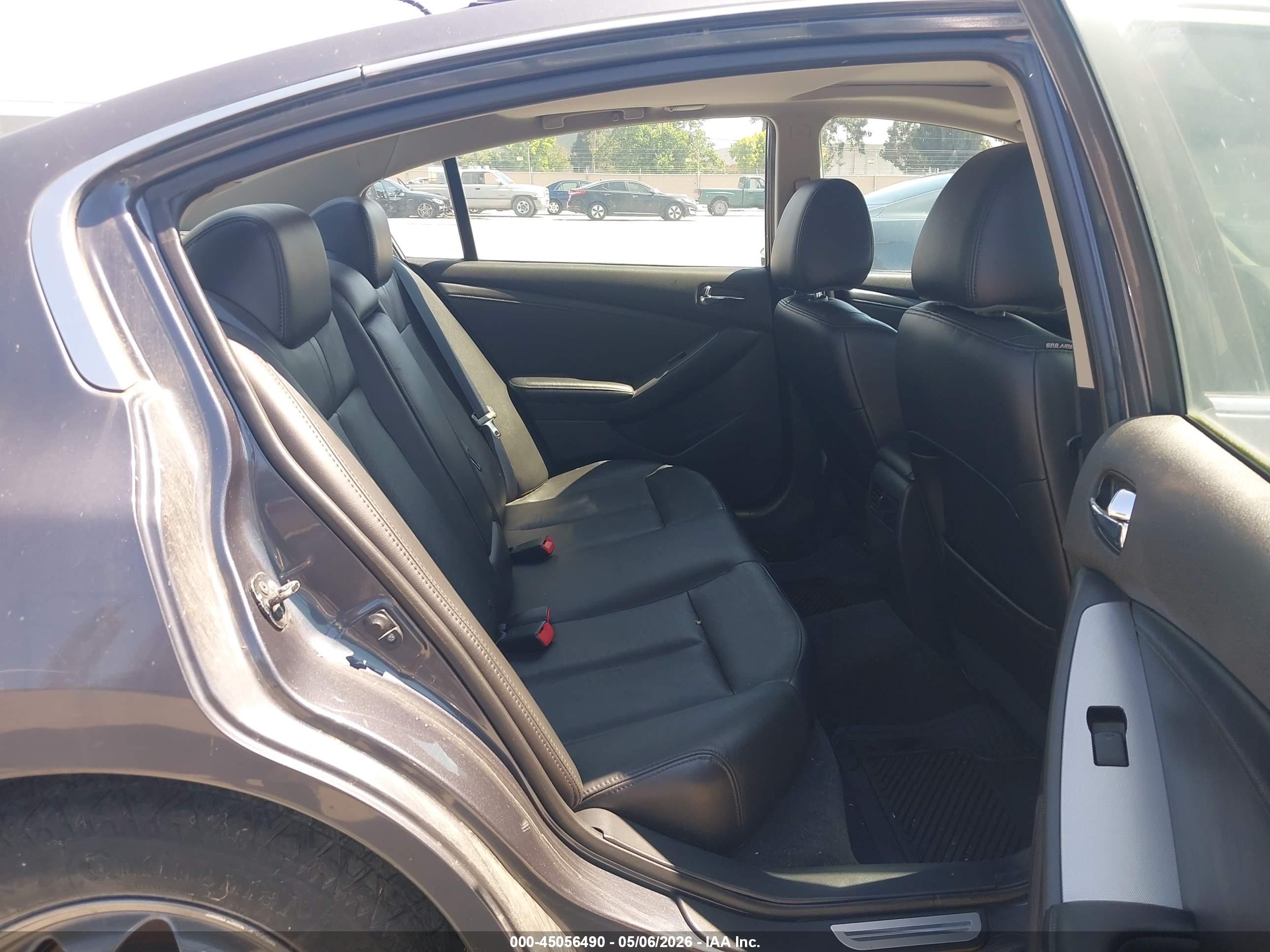 NISSAN ALTIMA image 8