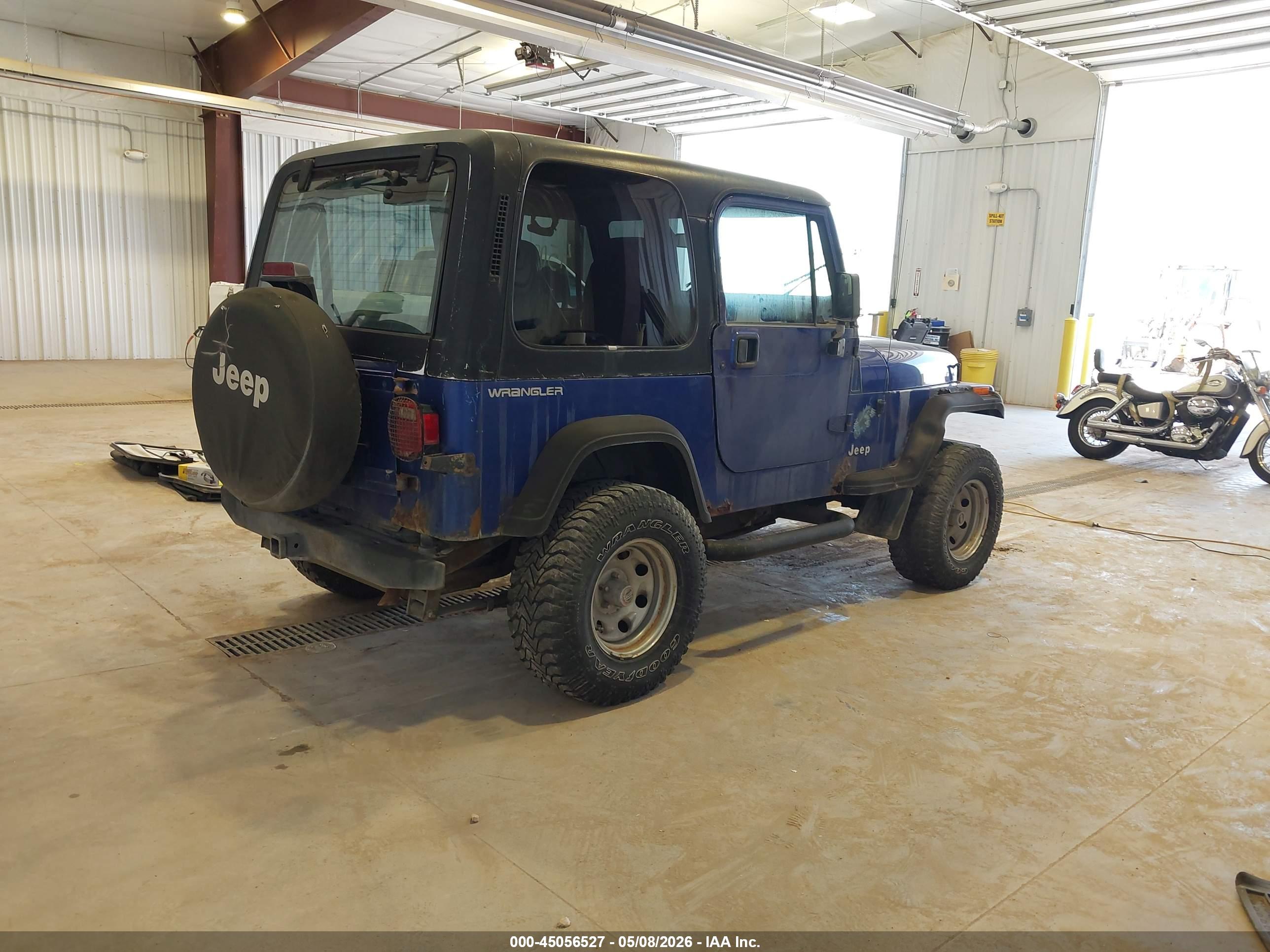 JEEP WRANGLER image 4