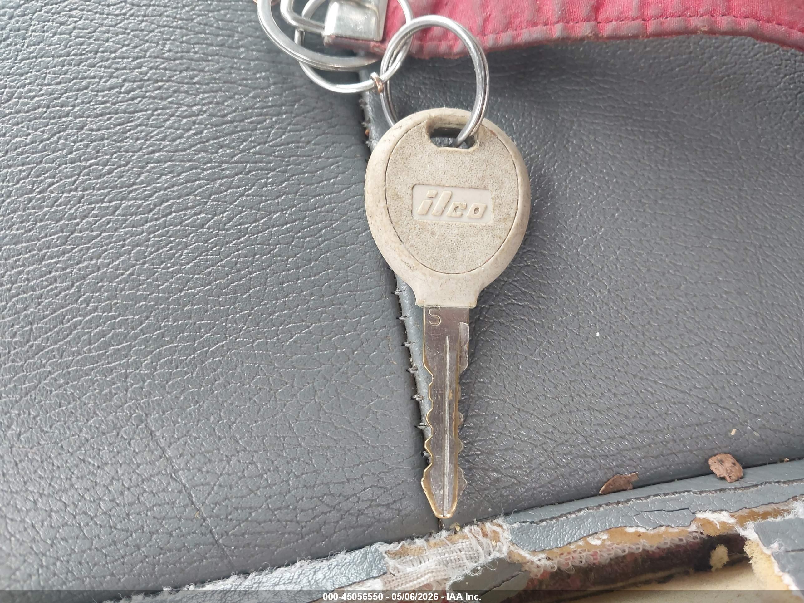 CHRYSLER TOWN image 11
