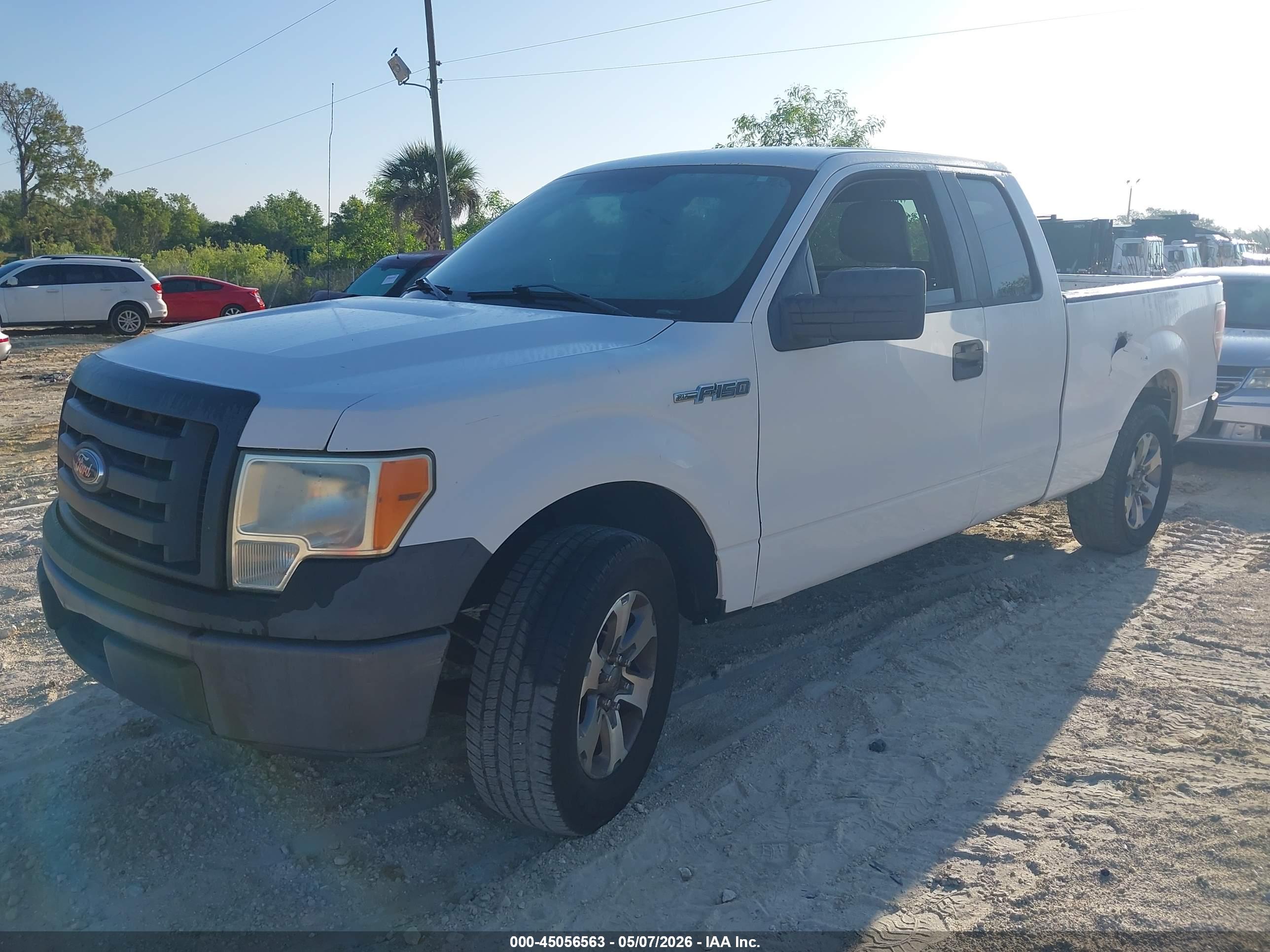 FORD F-150 image 2