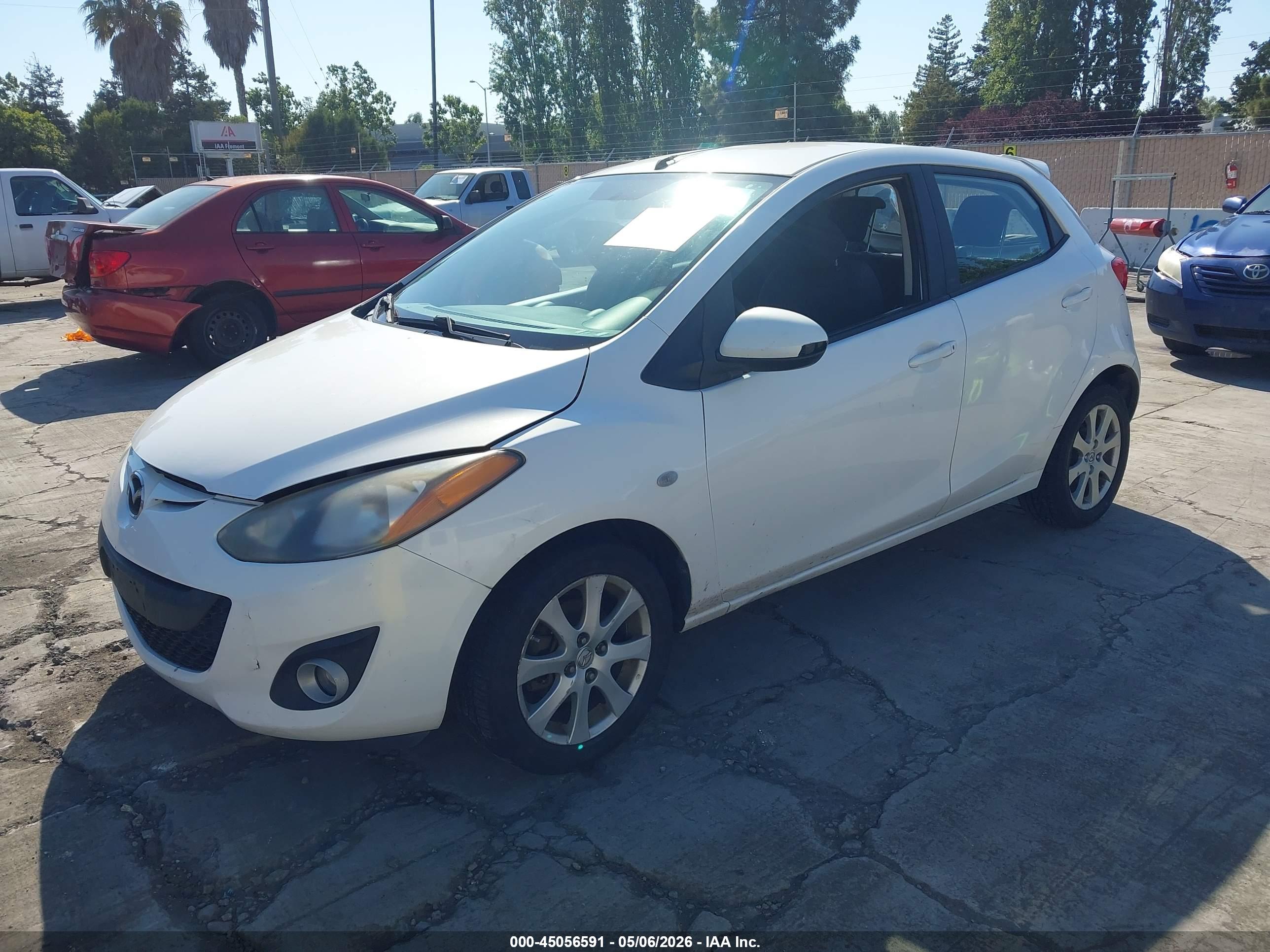 MAZDA MAZDA2 image 2