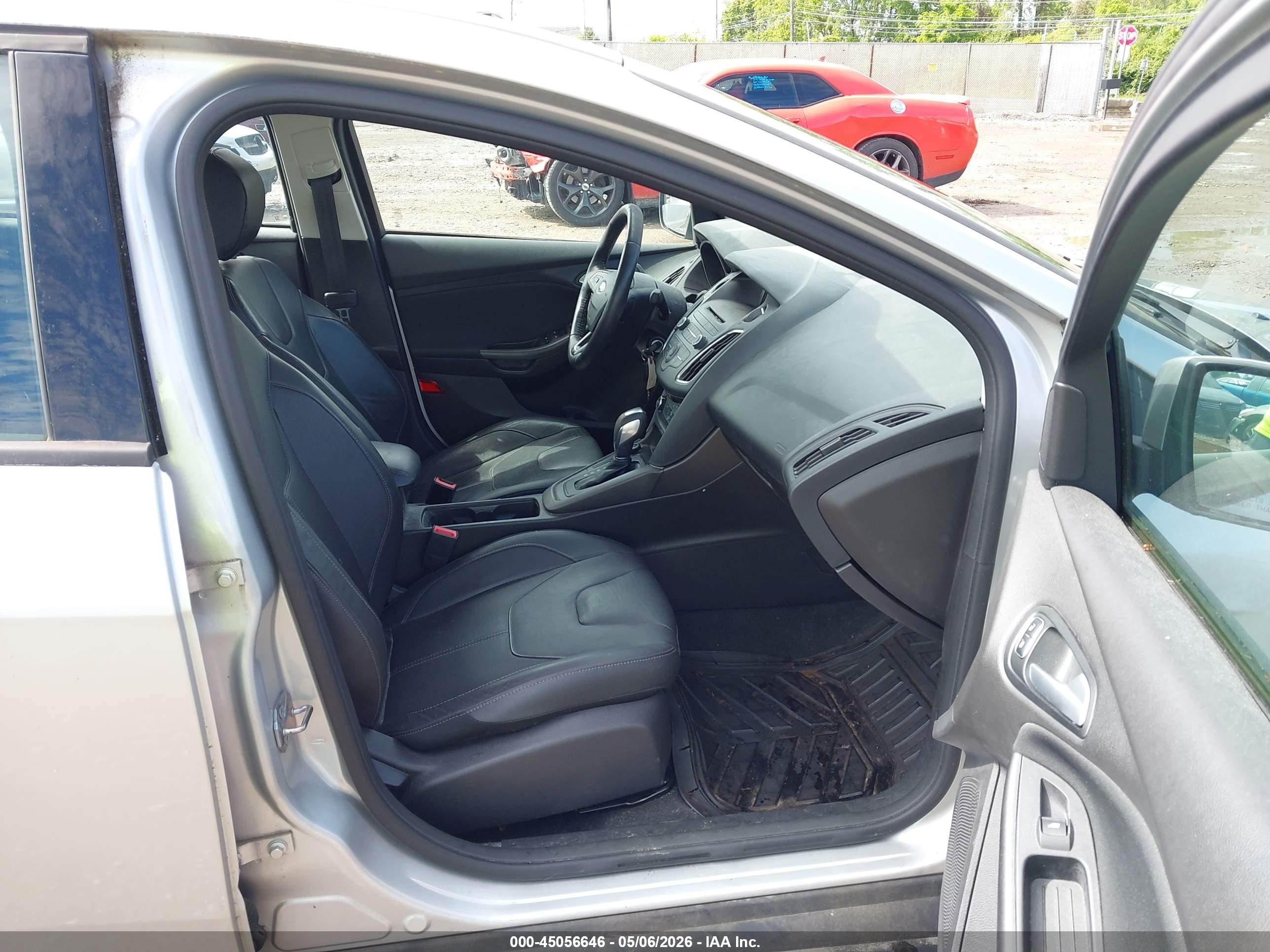 FORD FOCUS image 5