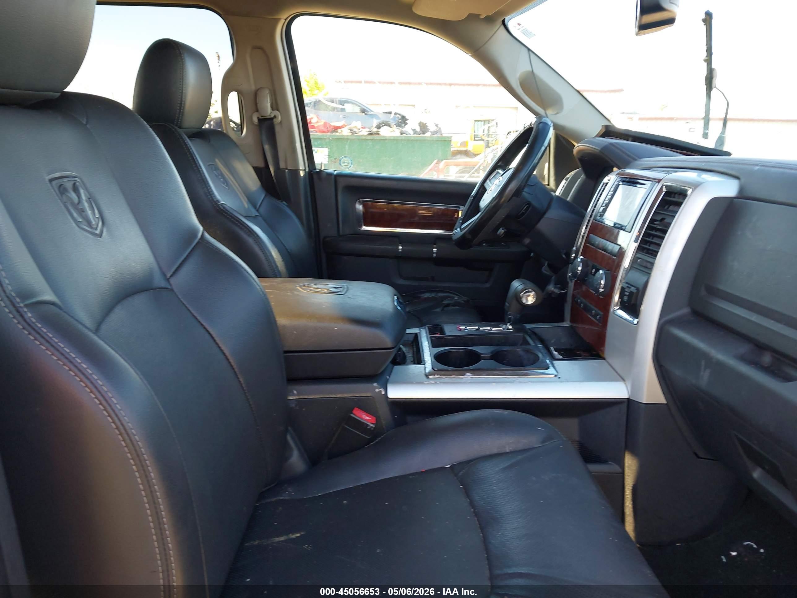 DODGE RAM image 5
