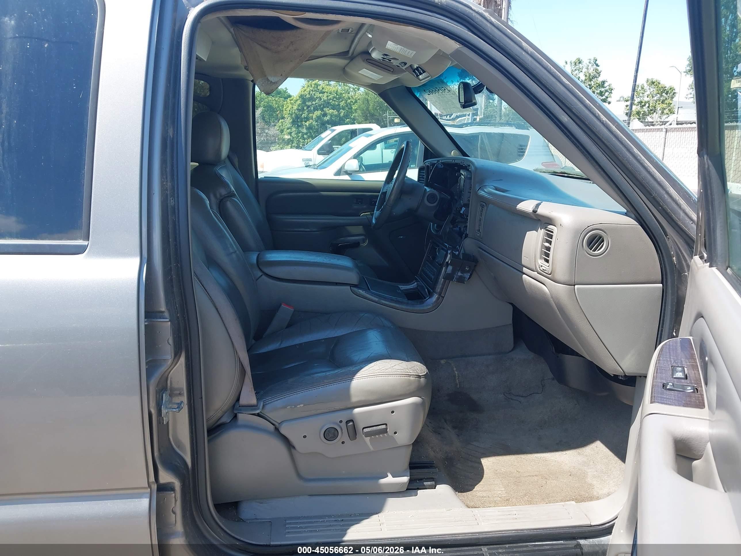 GMC YUKON image 5