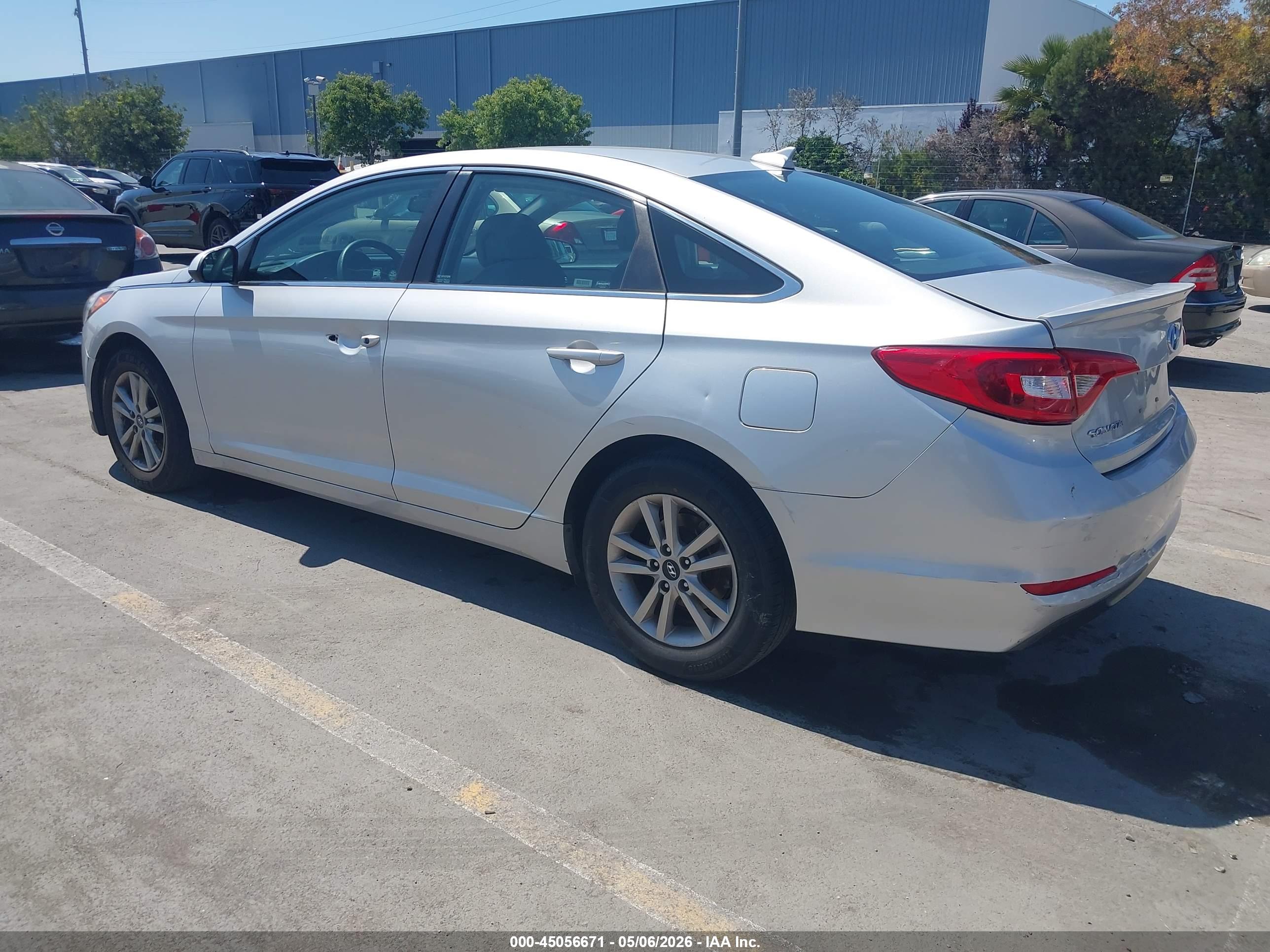 HYUNDAI SONATA image 3