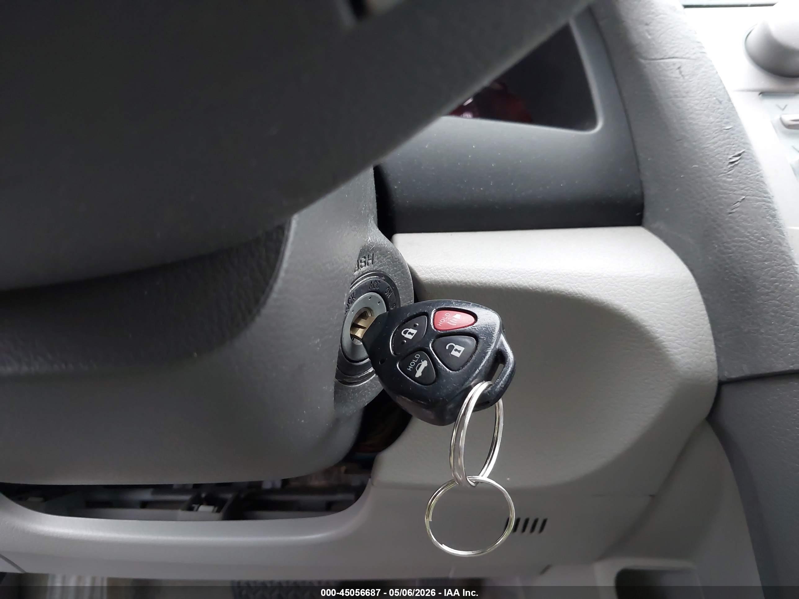 TOYOTA CAMRY image 11