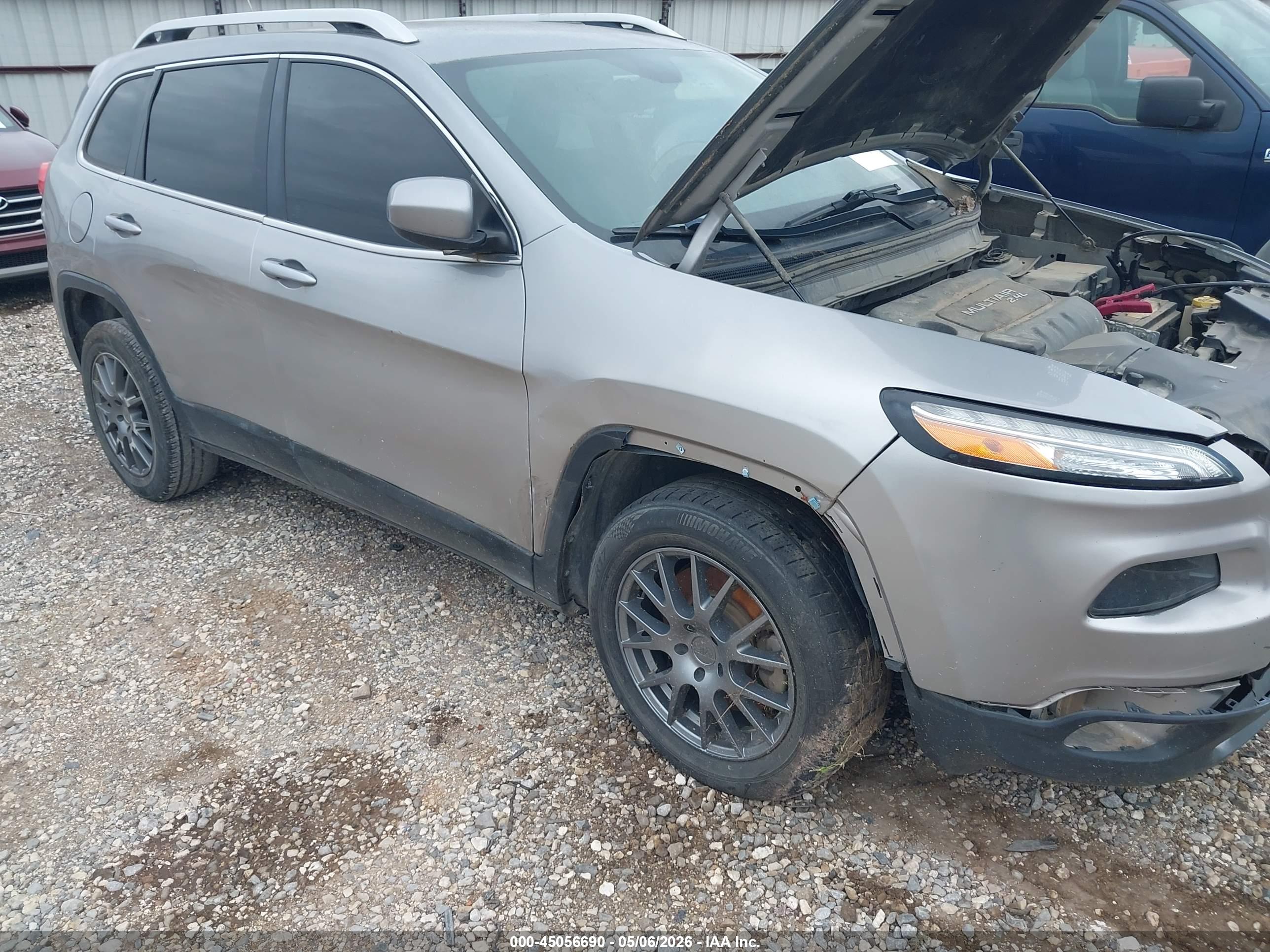 JEEP CHEROKEE image 6