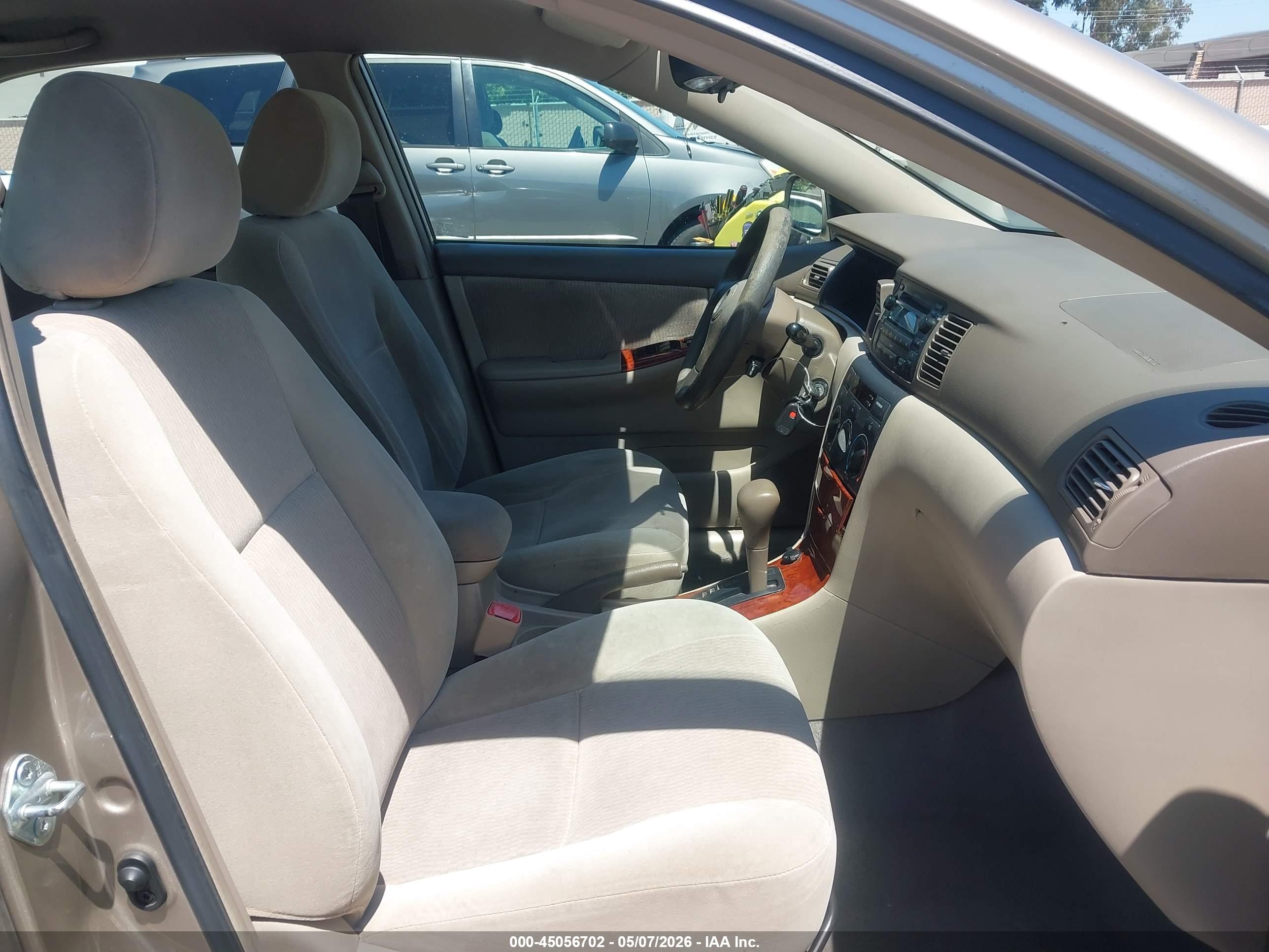 TOYOTA COROLLA image 5