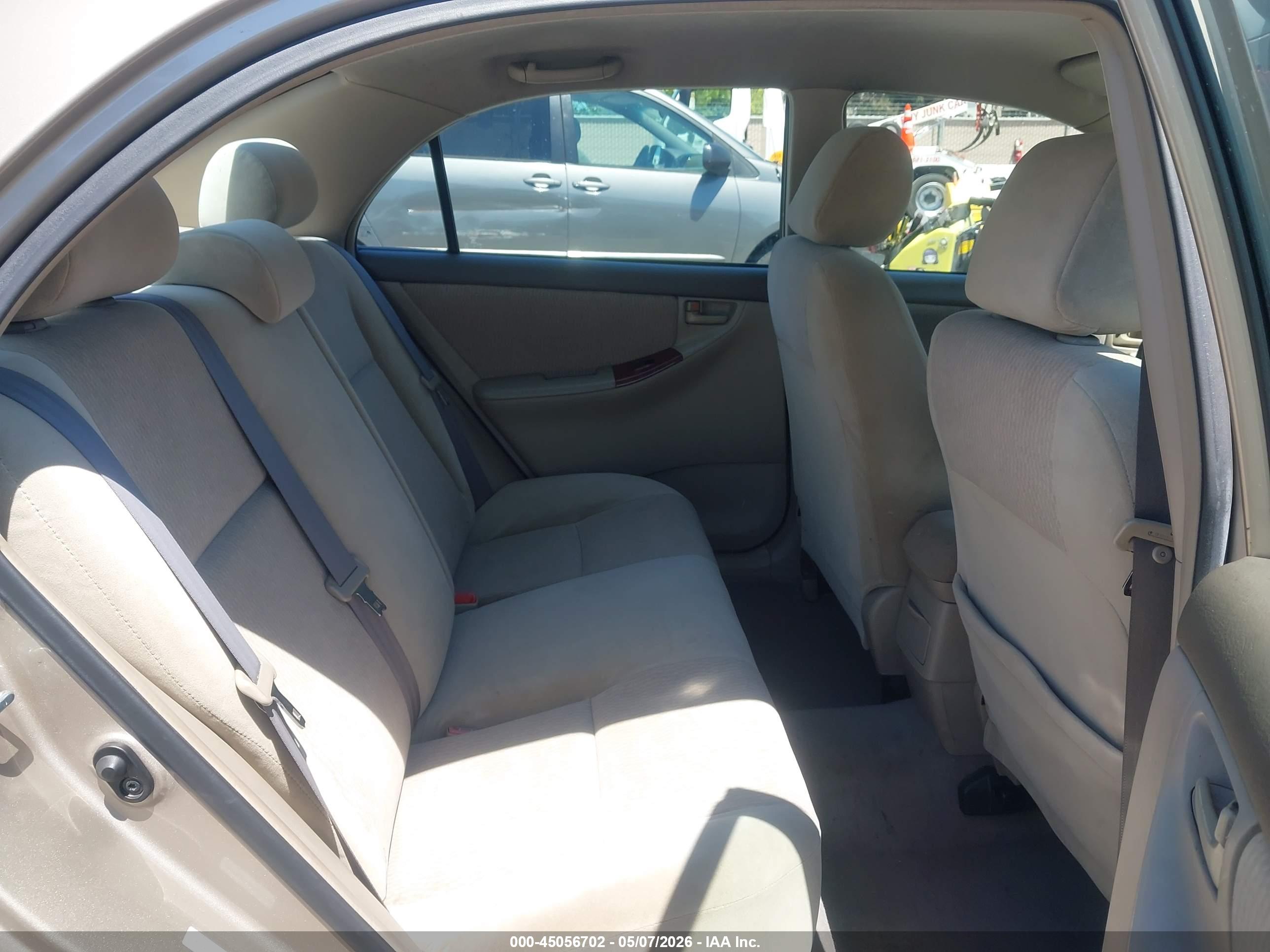 TOYOTA COROLLA image 8