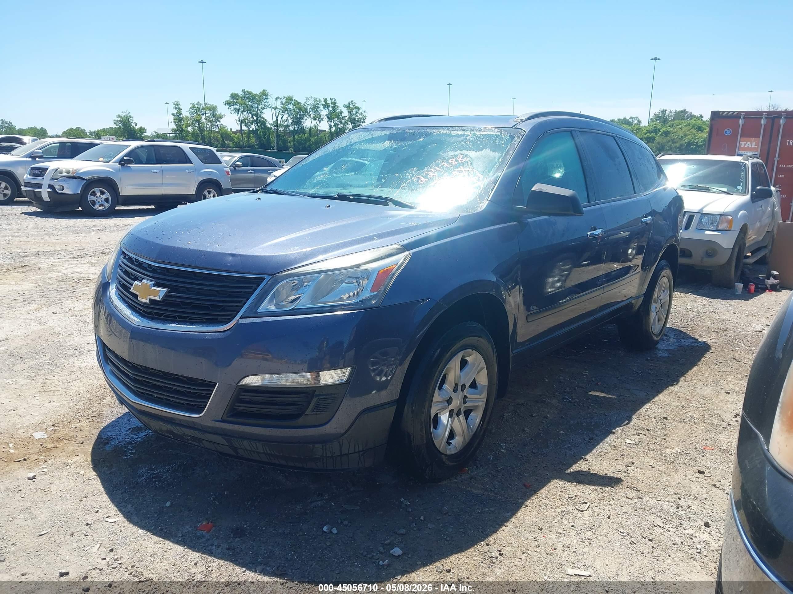 CHEVROLET TRAVERSE image 2