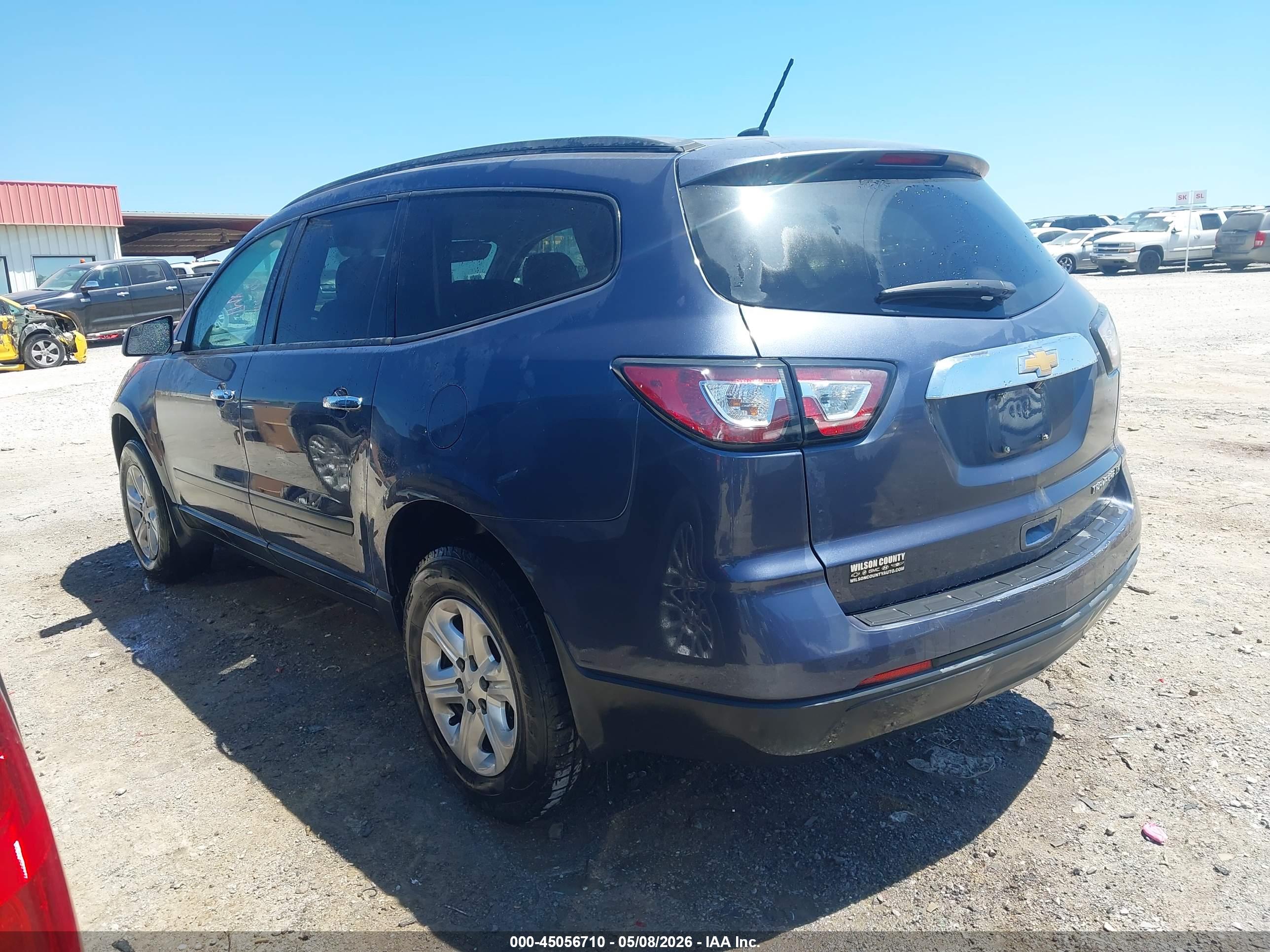 CHEVROLET TRAVERSE image 3