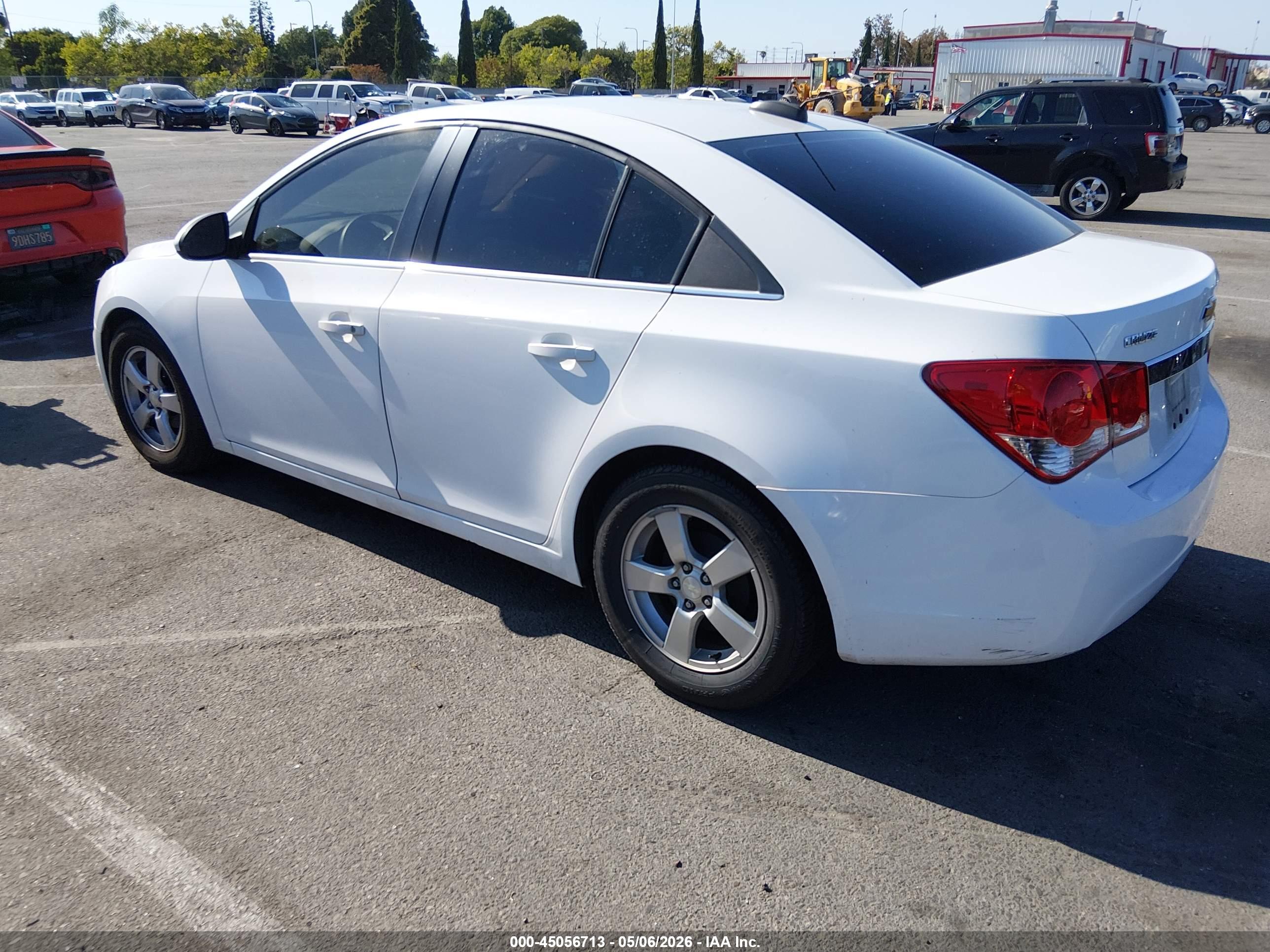CHEVROLET CRUZE image 3