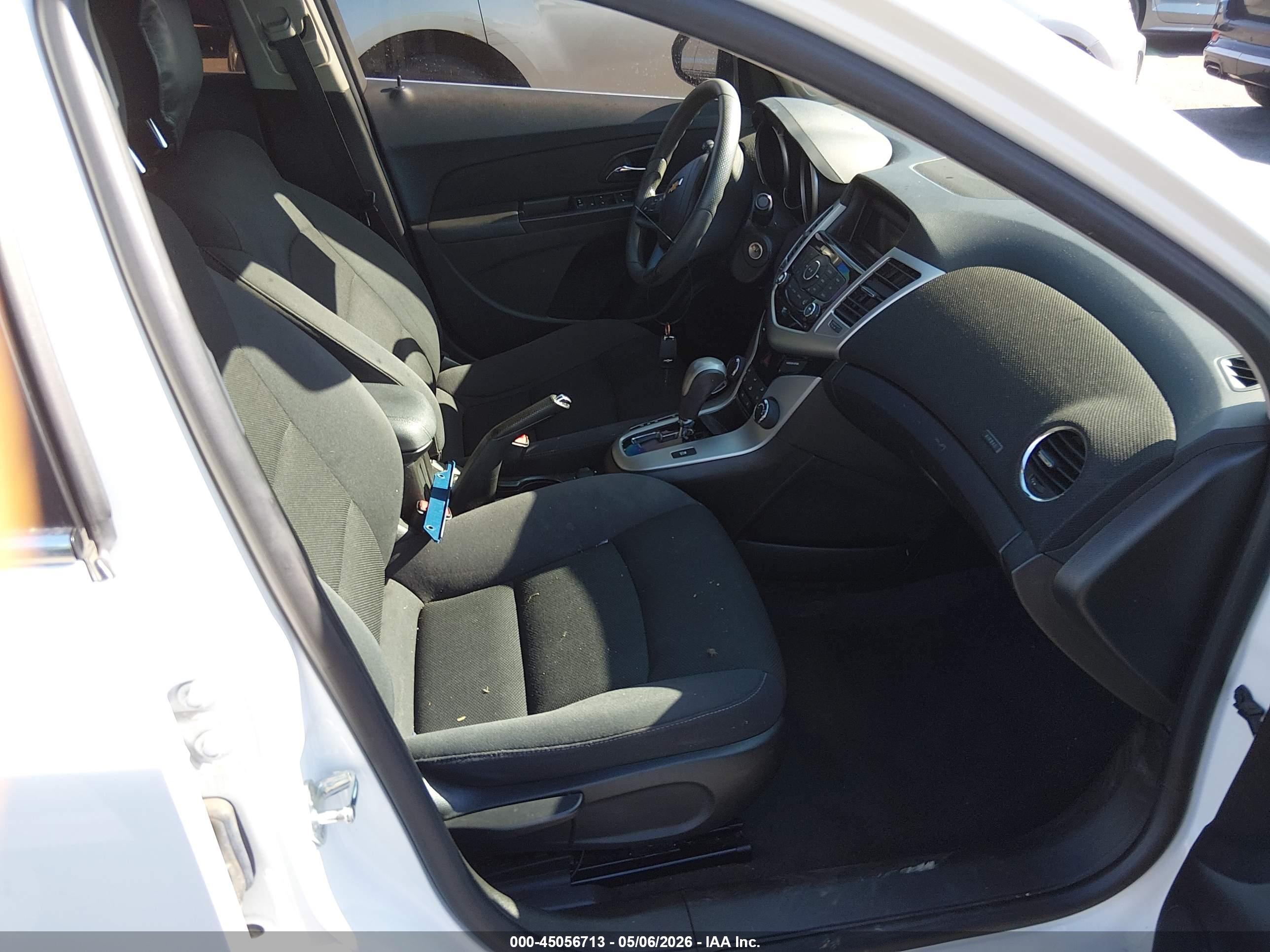 CHEVROLET CRUZE image 5