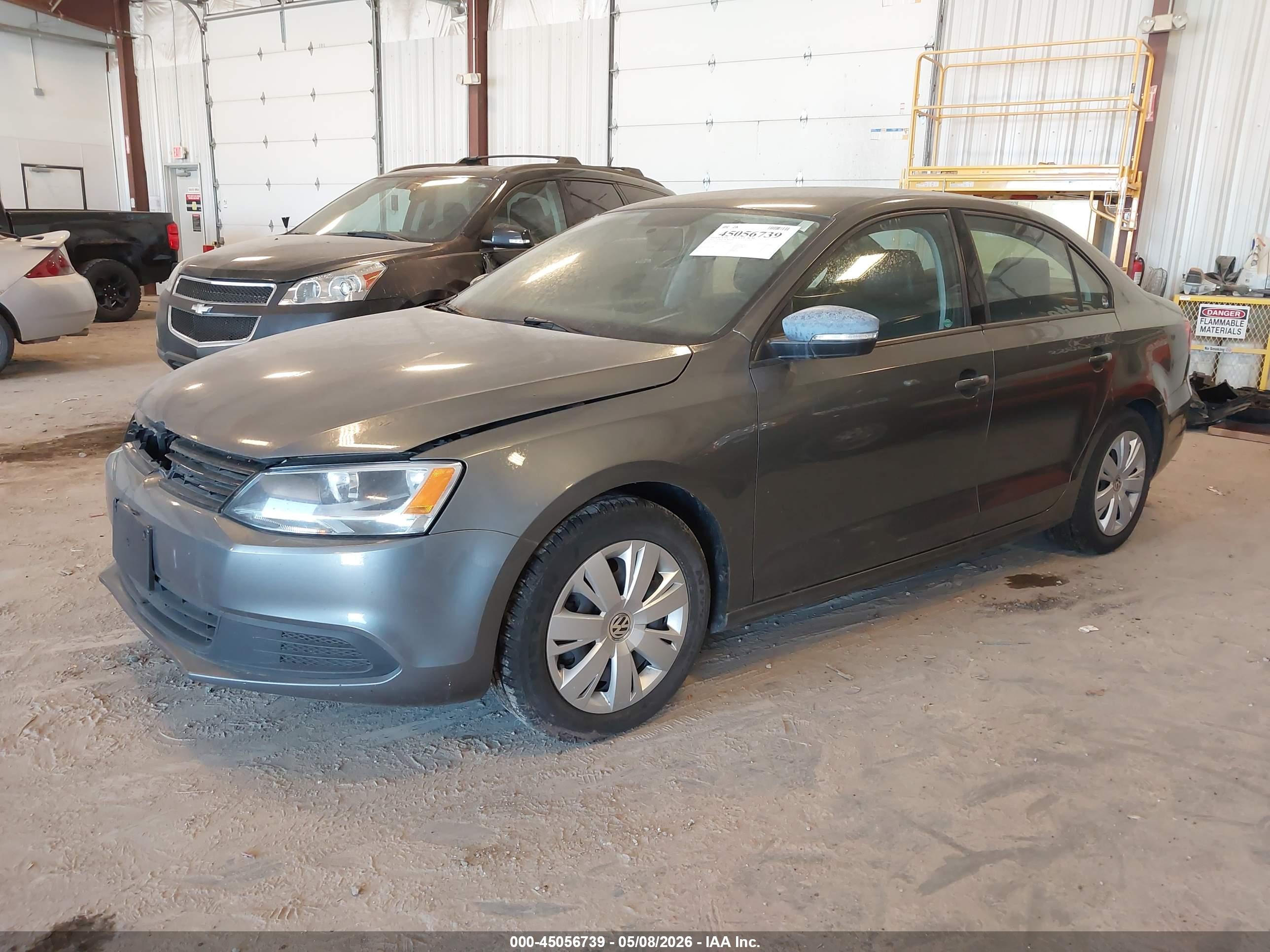 VOLKSWAGEN JETTA image 2