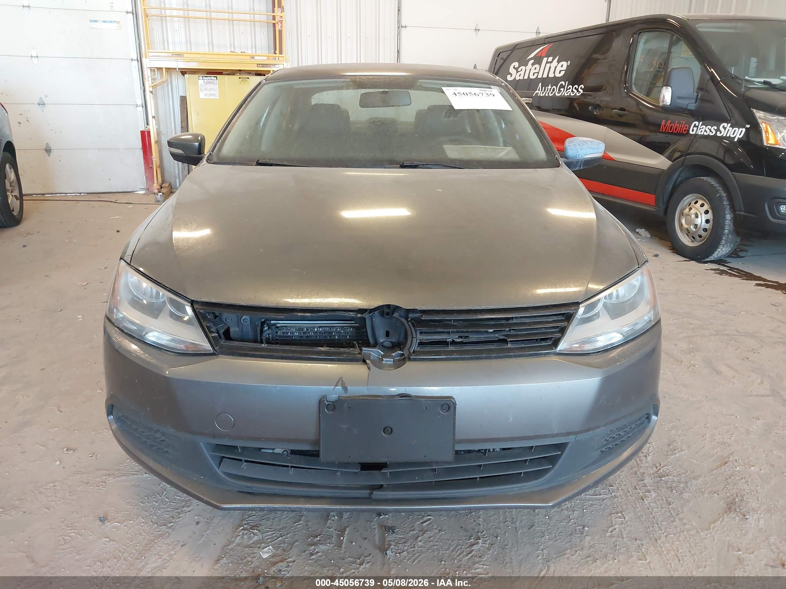 VOLKSWAGEN JETTA image 6