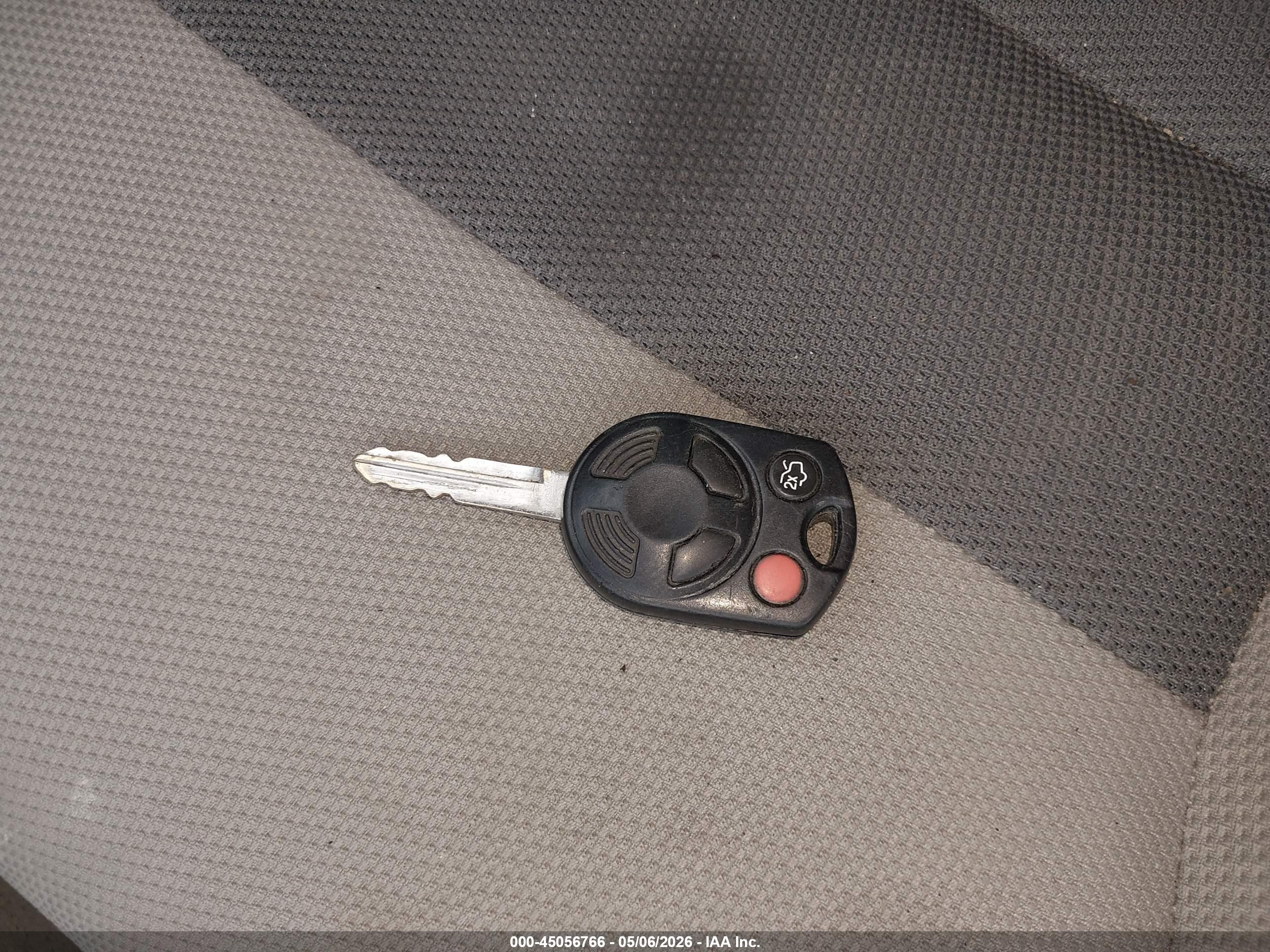FORD ESCAPE image 11