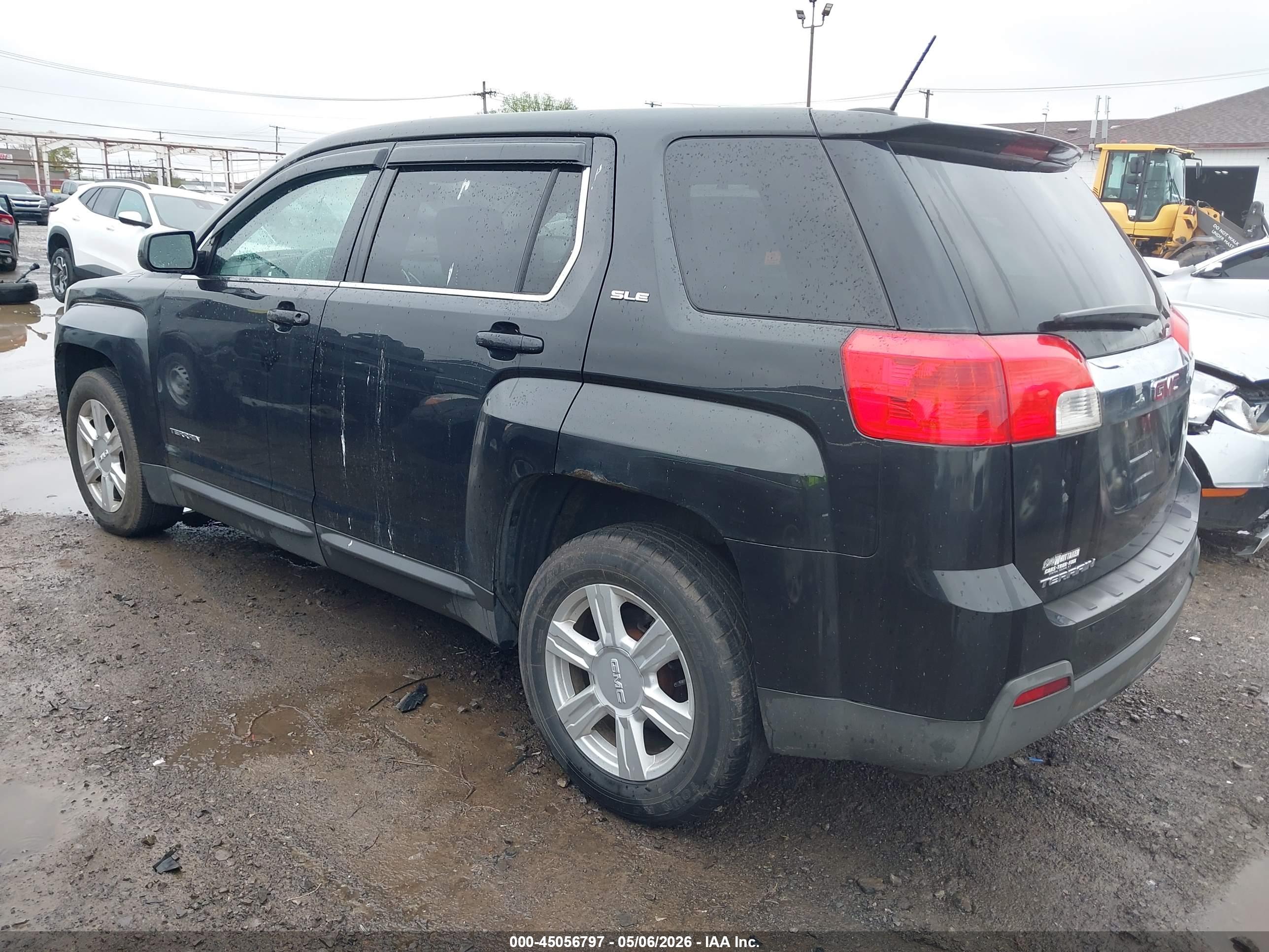GMC TERRAIN image 3