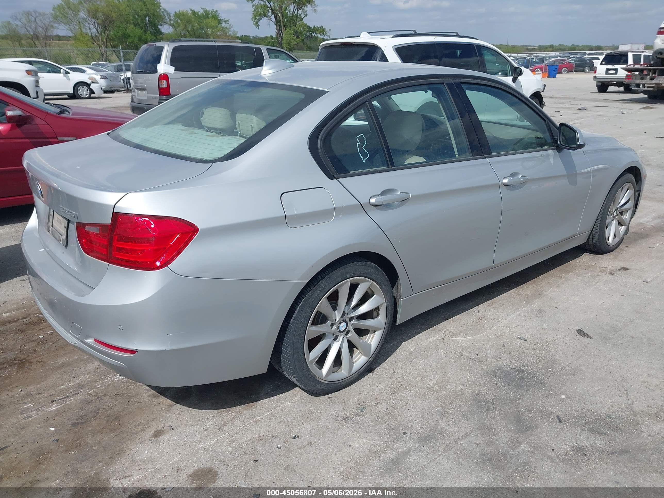 BMW 328I image 4