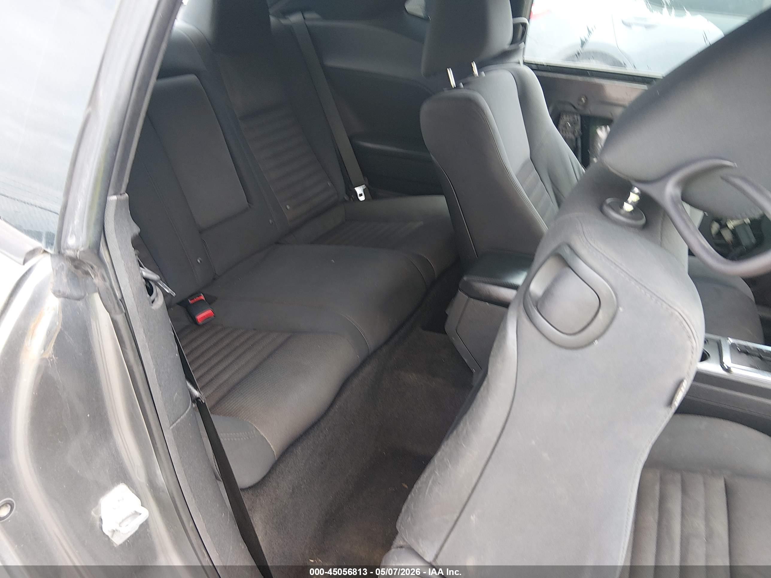 DODGE CHALLENGER image 8
