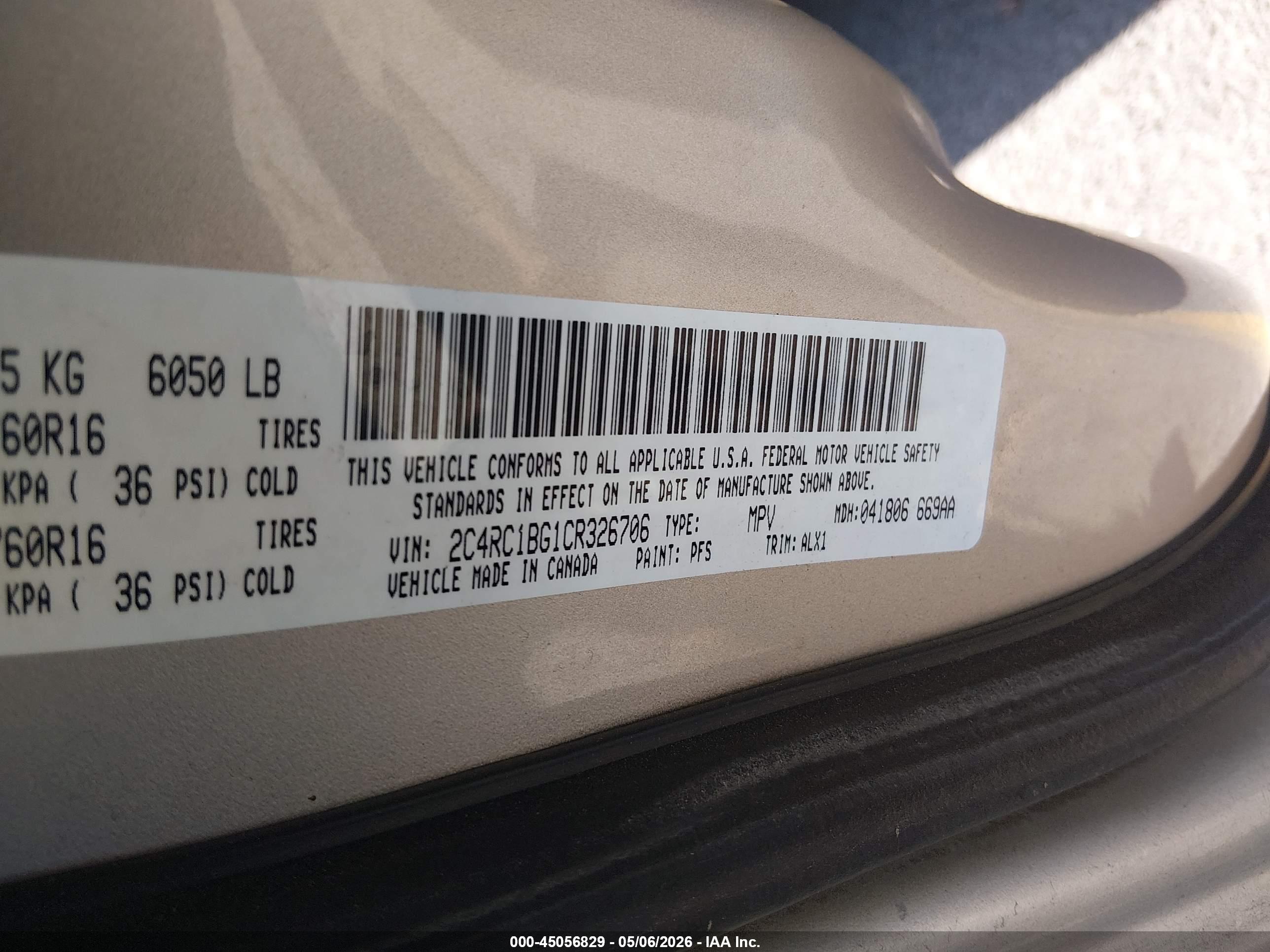 CHRYSLER TOWN image 9
