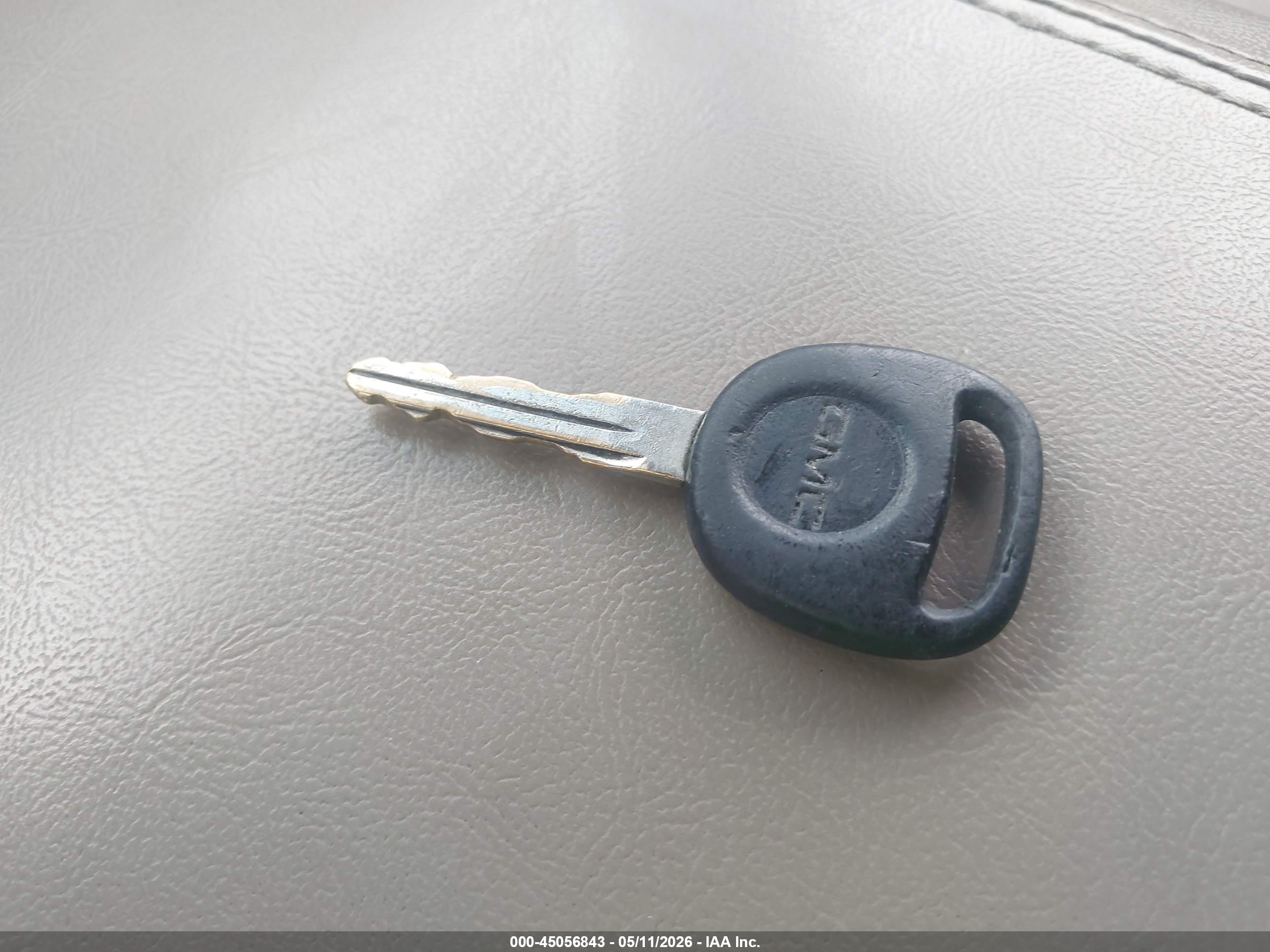 GMC YUKON image 11
