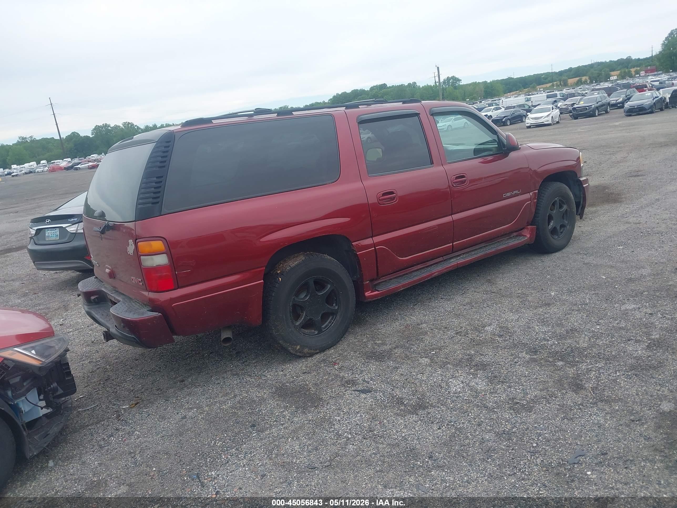 GMC YUKON image 4