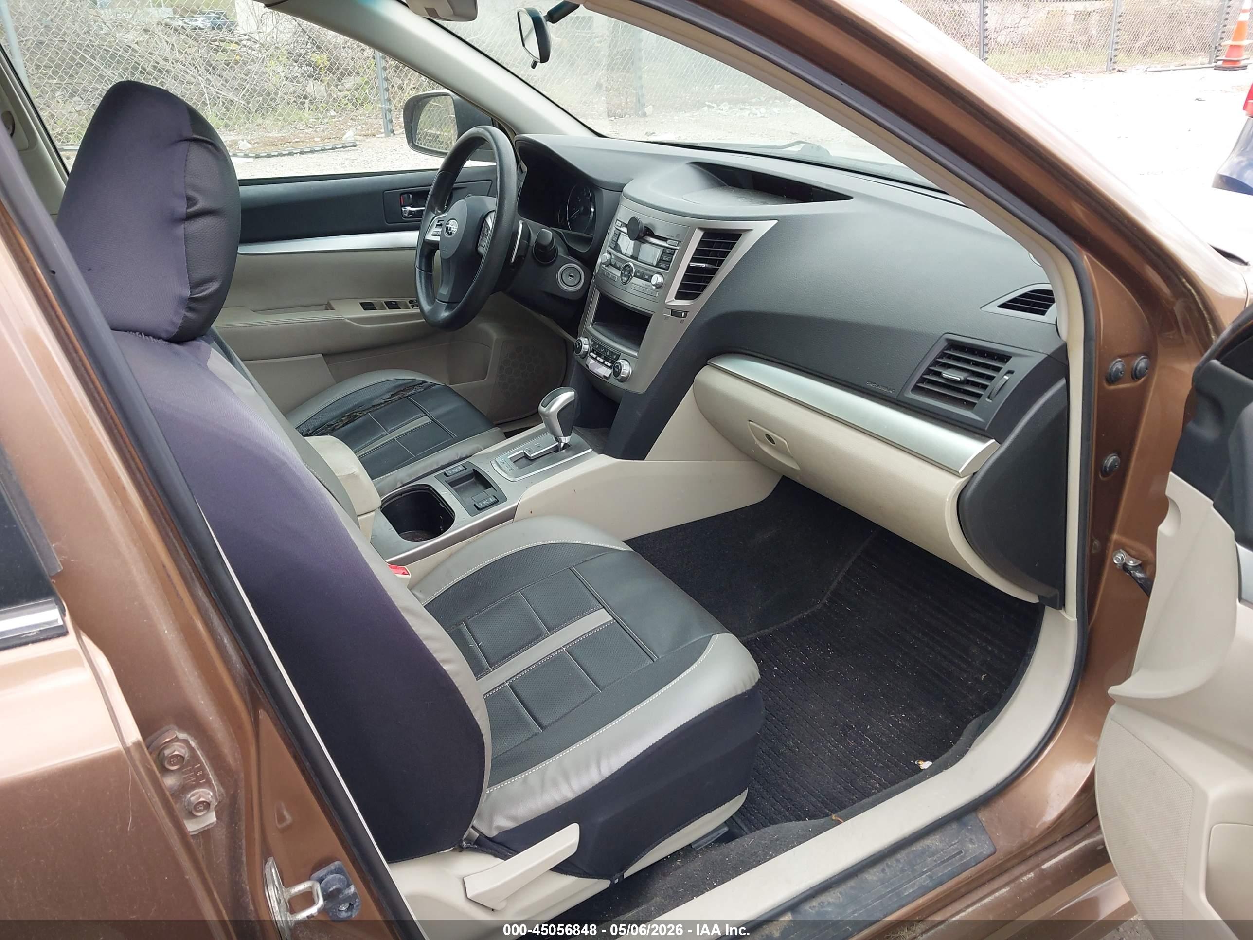 SUBARU LEGACY image 5