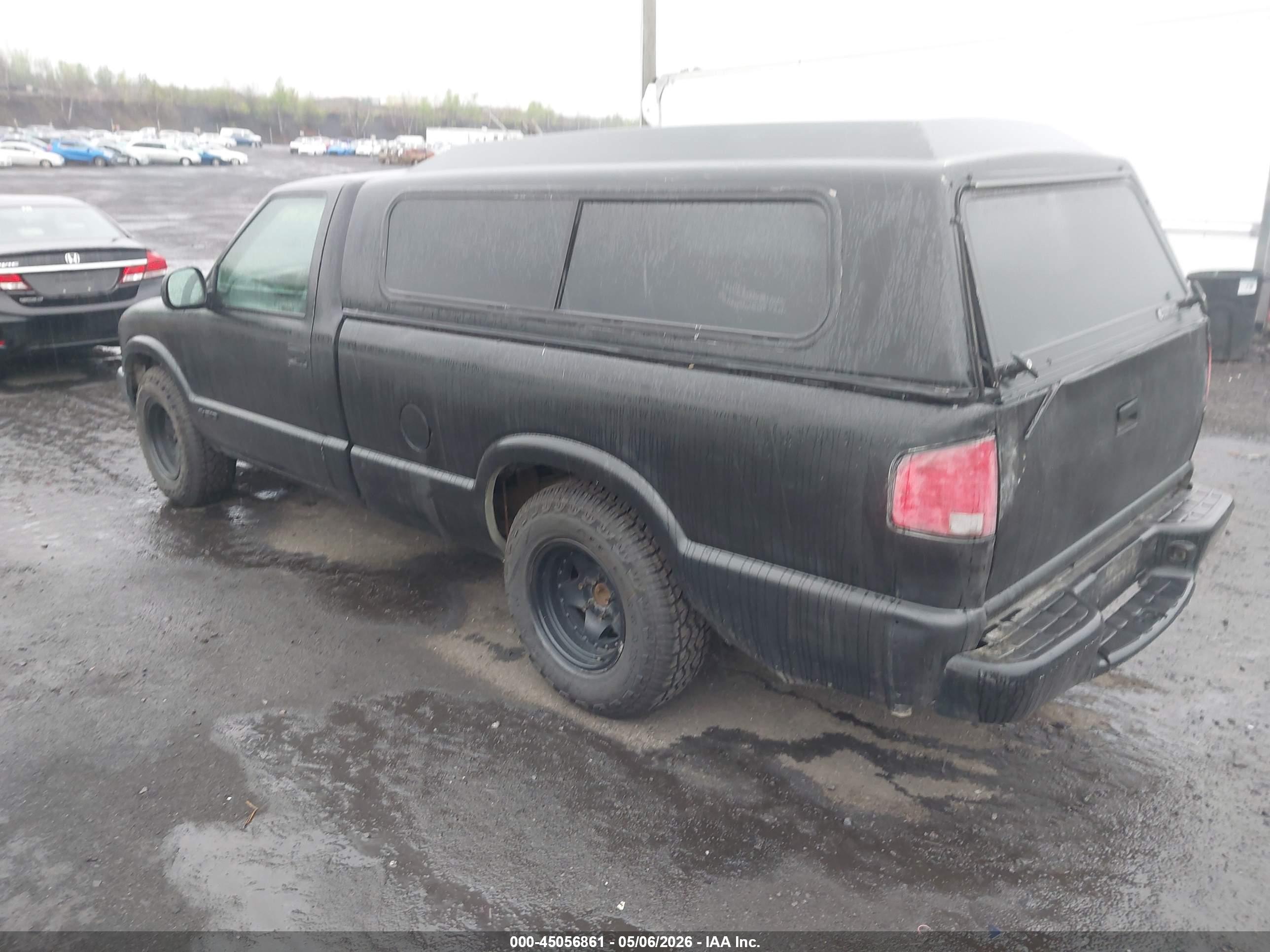 CHEVROLET S-10 image 3