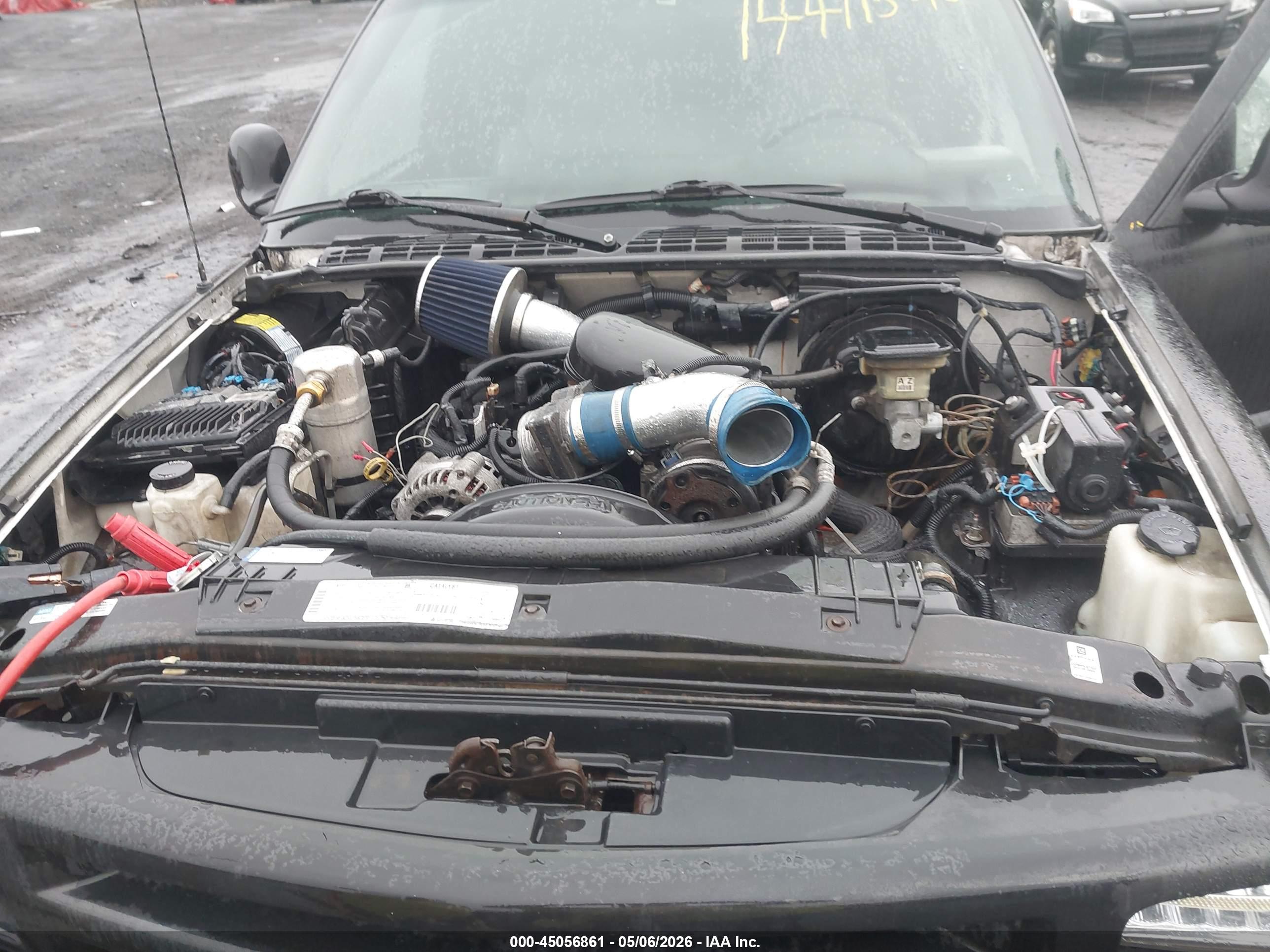 CHEVROLET S-10 image 6