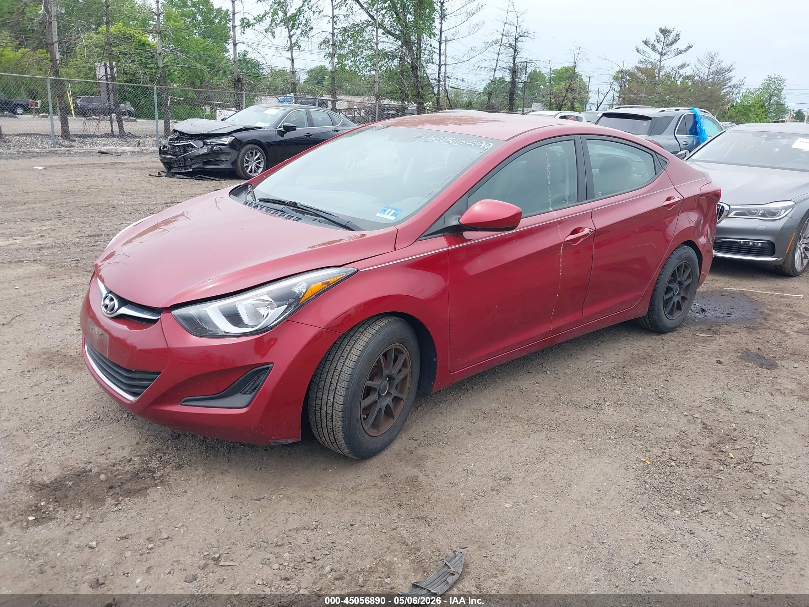 HYUNDAI ELANTRA image 2