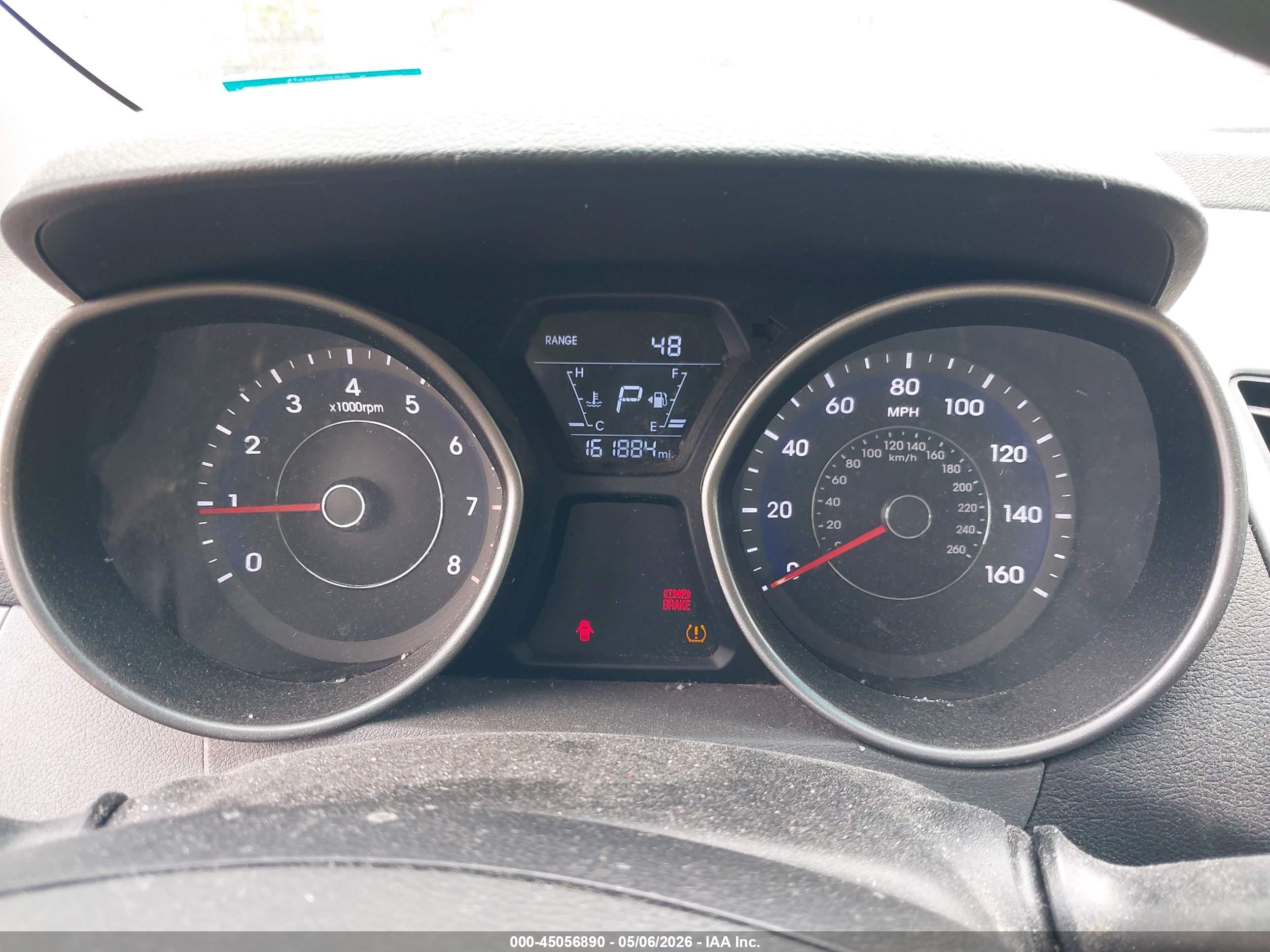 HYUNDAI ELANTRA image 7