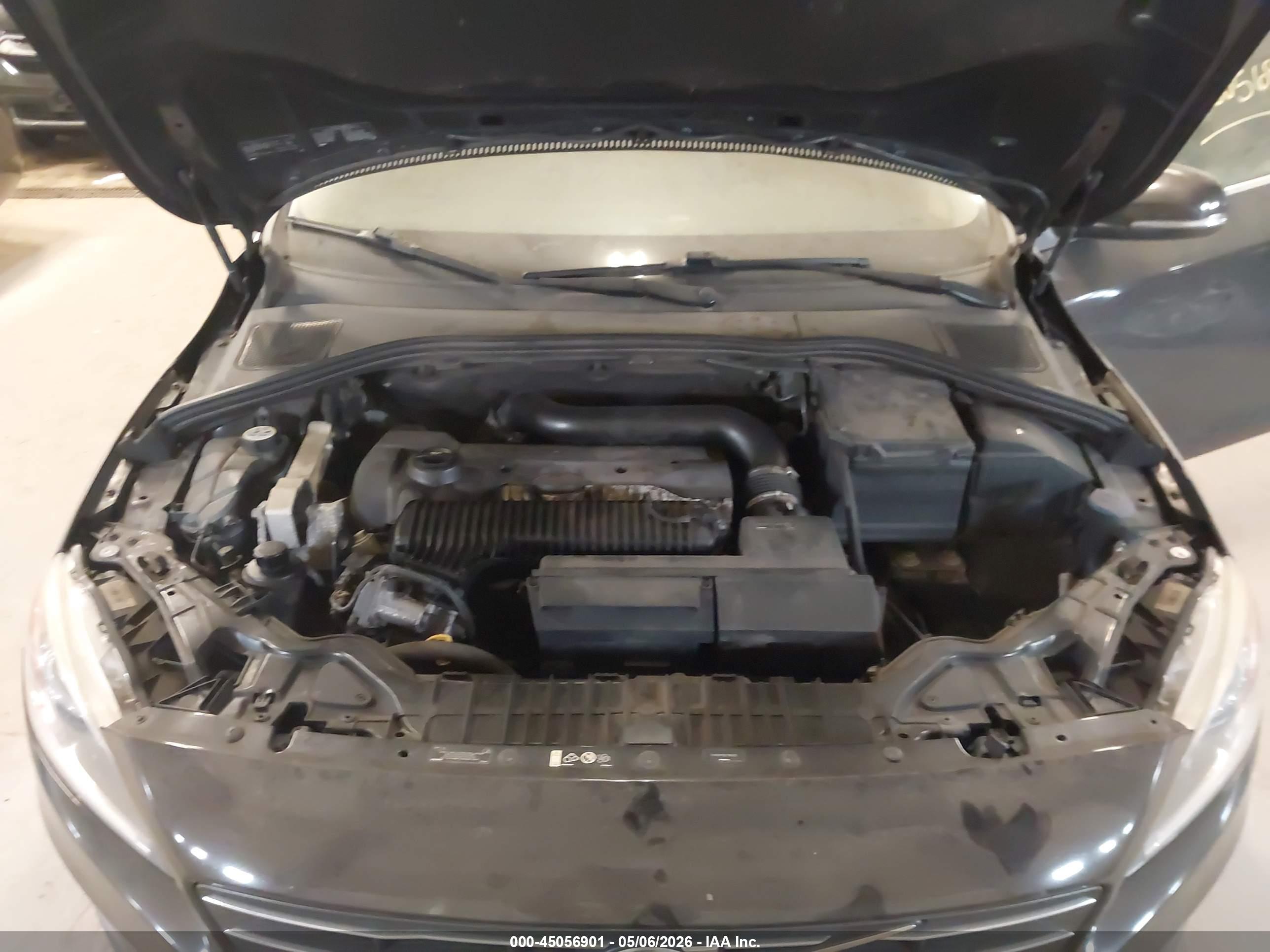 VOLVO S60 image 10