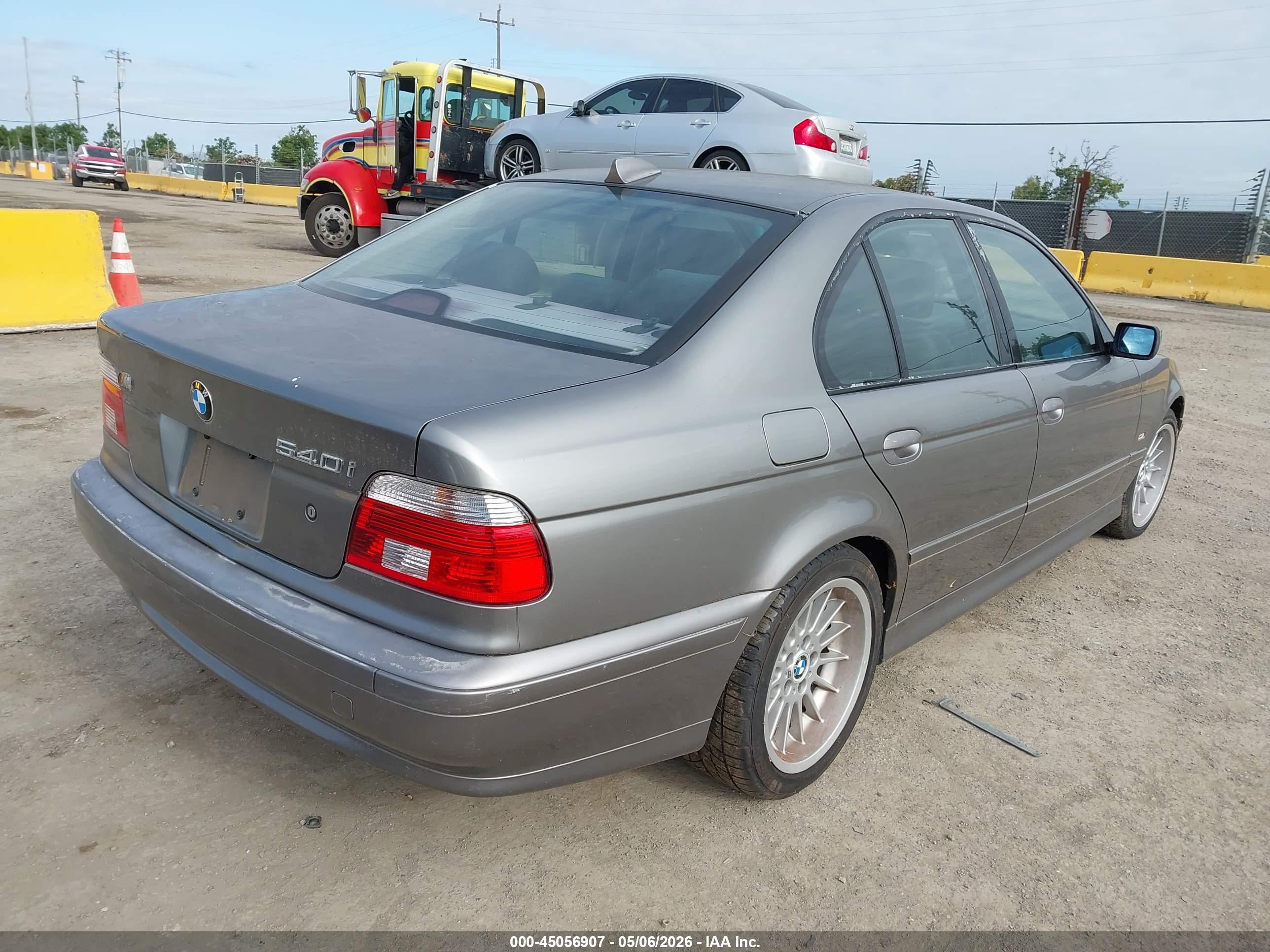 BMW 540IA image 4
