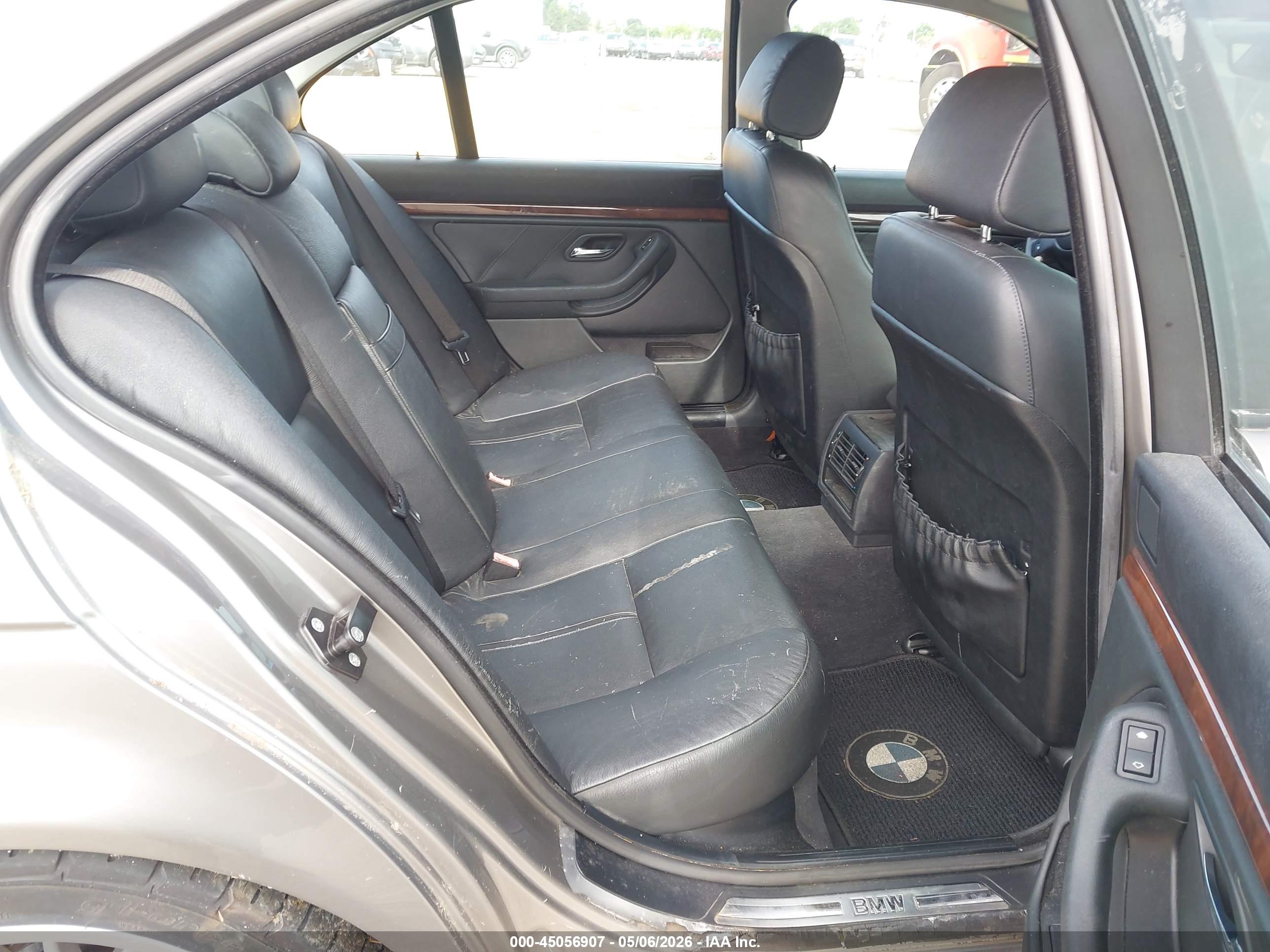 BMW 540IA image 8