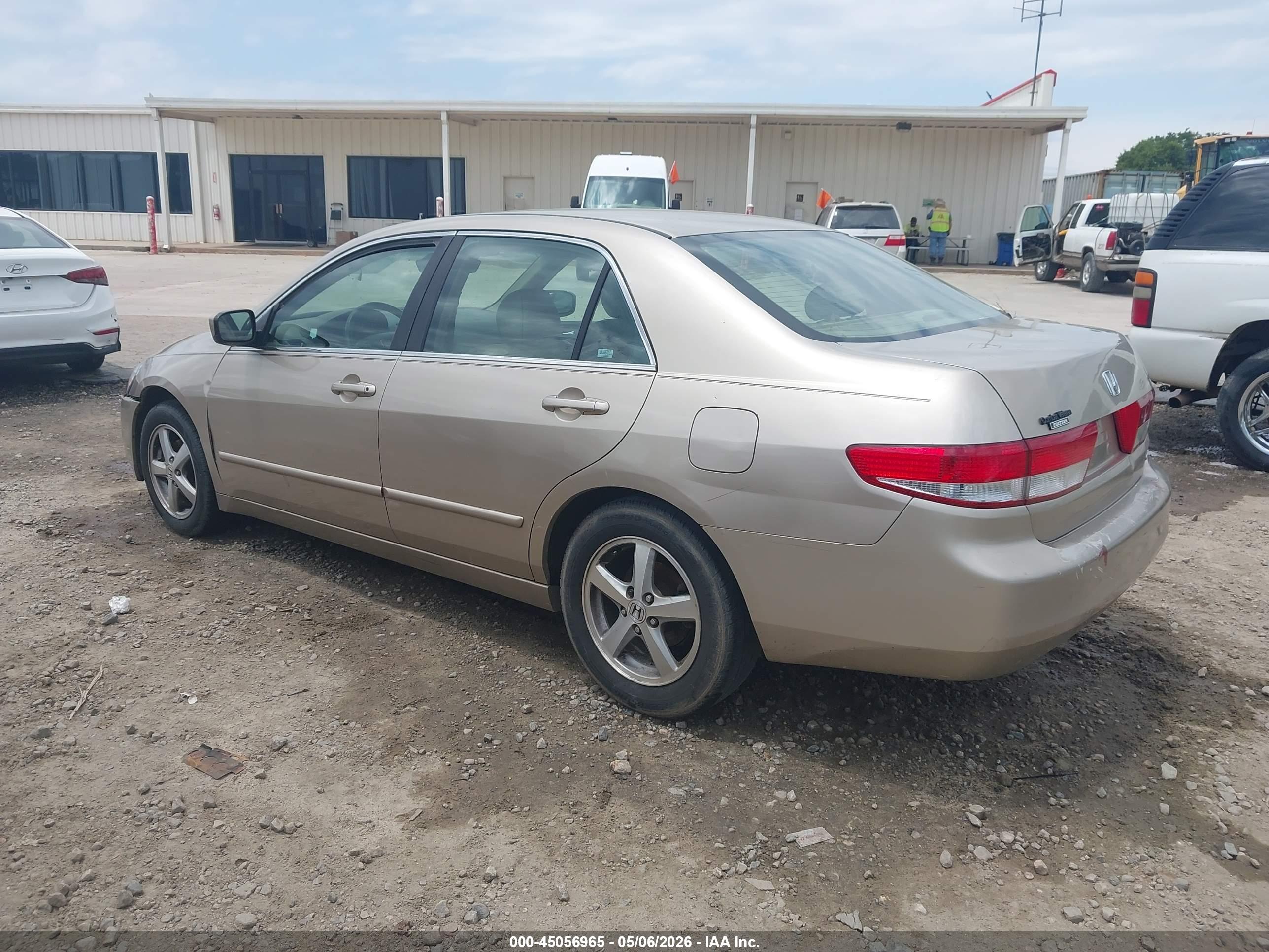 HONDA ACCORD image 3